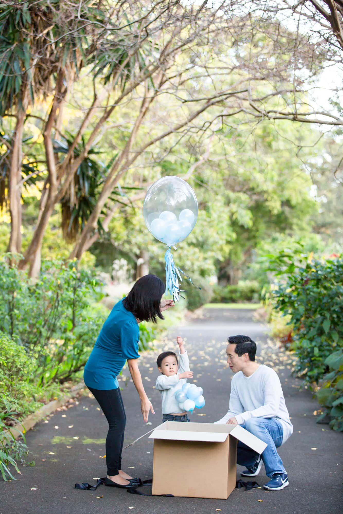 Sydney-family-photographer-outdoor-family-photoshoot-Sydney-Royal-Botanic-Gardens-(24).jpg