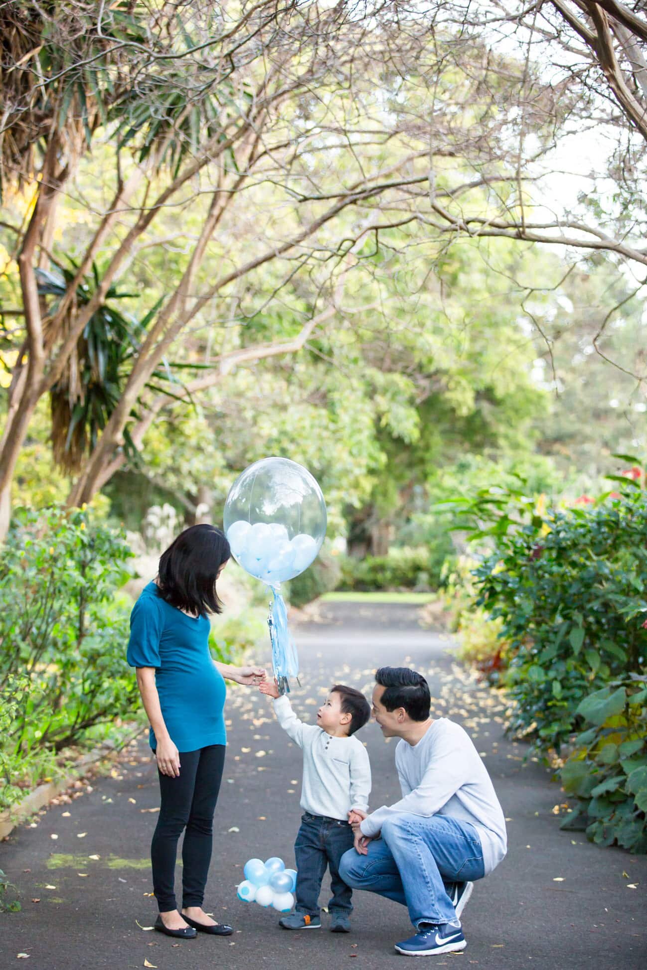 Sydney-family-photographer-outdoor-family-photoshoot-Sydney-Royal-Botanic-Gardens-(26).jpg