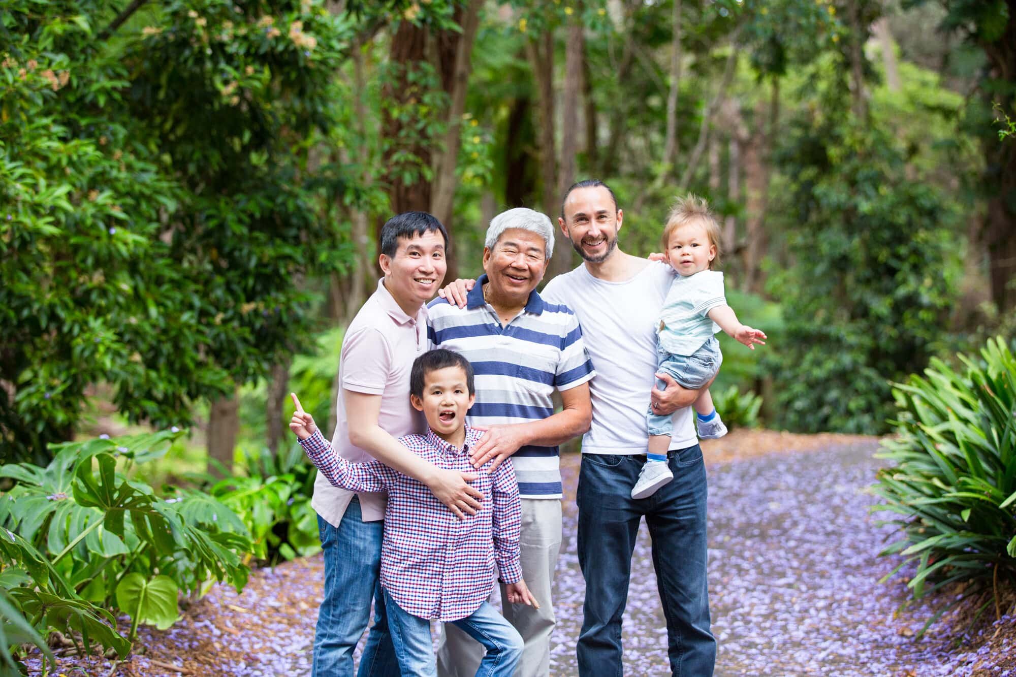 Sydney-family-photographer-outdoor-family-photoshoot-Swain-Gardens-(7).jpg
