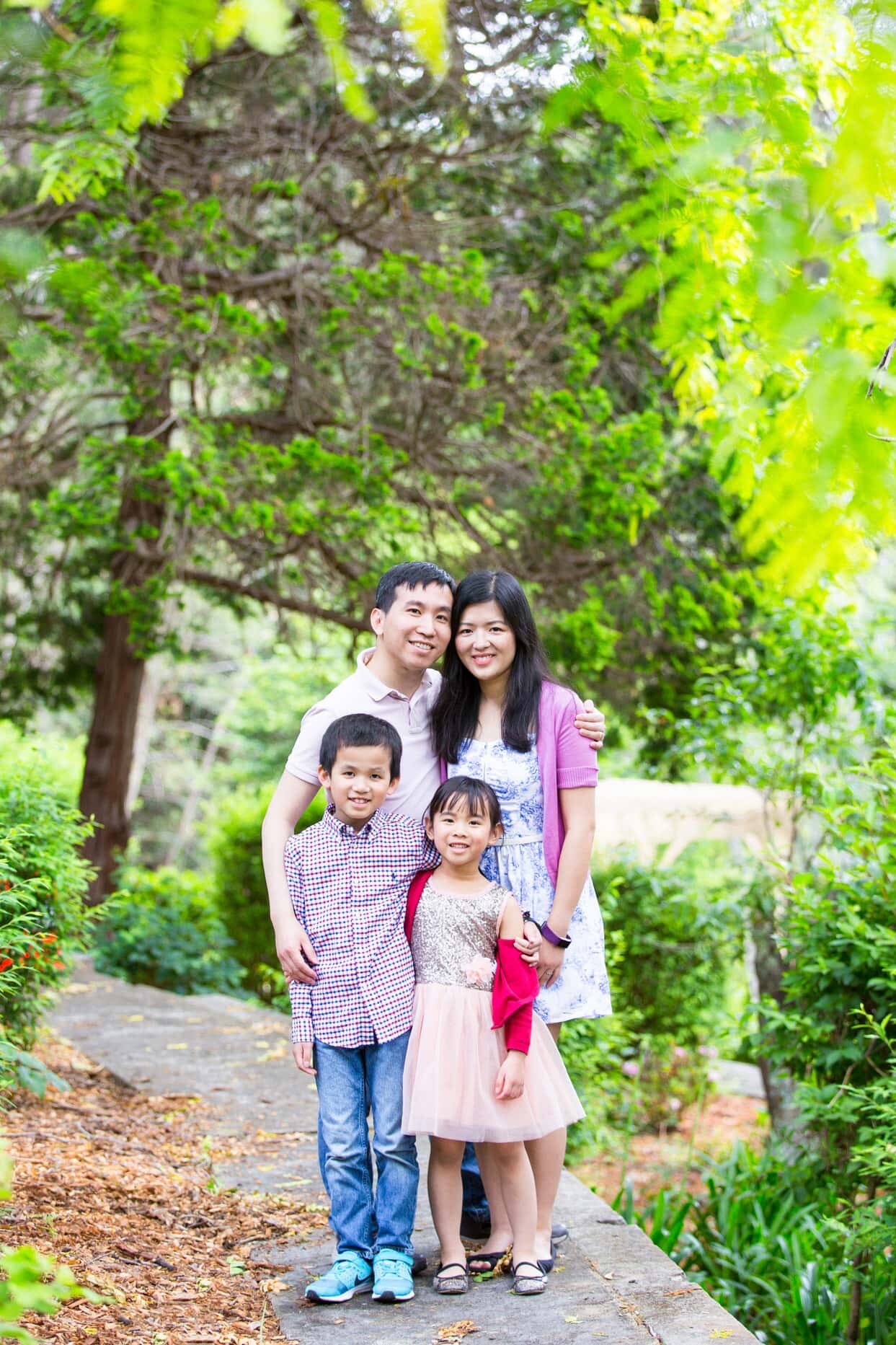 Sydney-family-photographer-outdoor-family-photoshoot-Swain-Gardens-(25).jpg