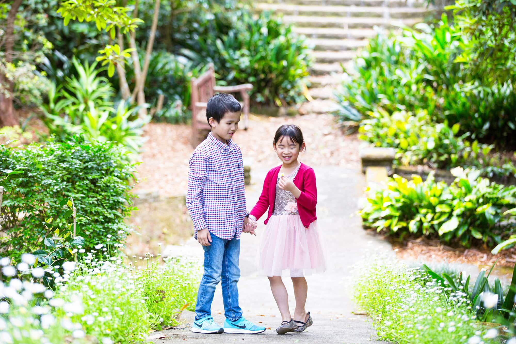 Sydney-family-photographer-outdoor-family-photoshoot-Swain-Gardens-(28).jpg