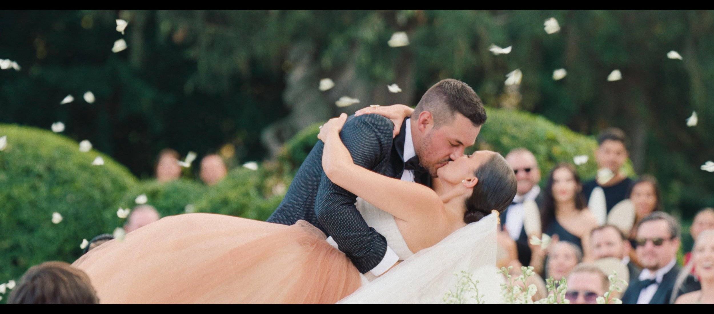 Katya & Joey - Wedding highlight Film Final.mov_snapshot_03.38.272.jpg