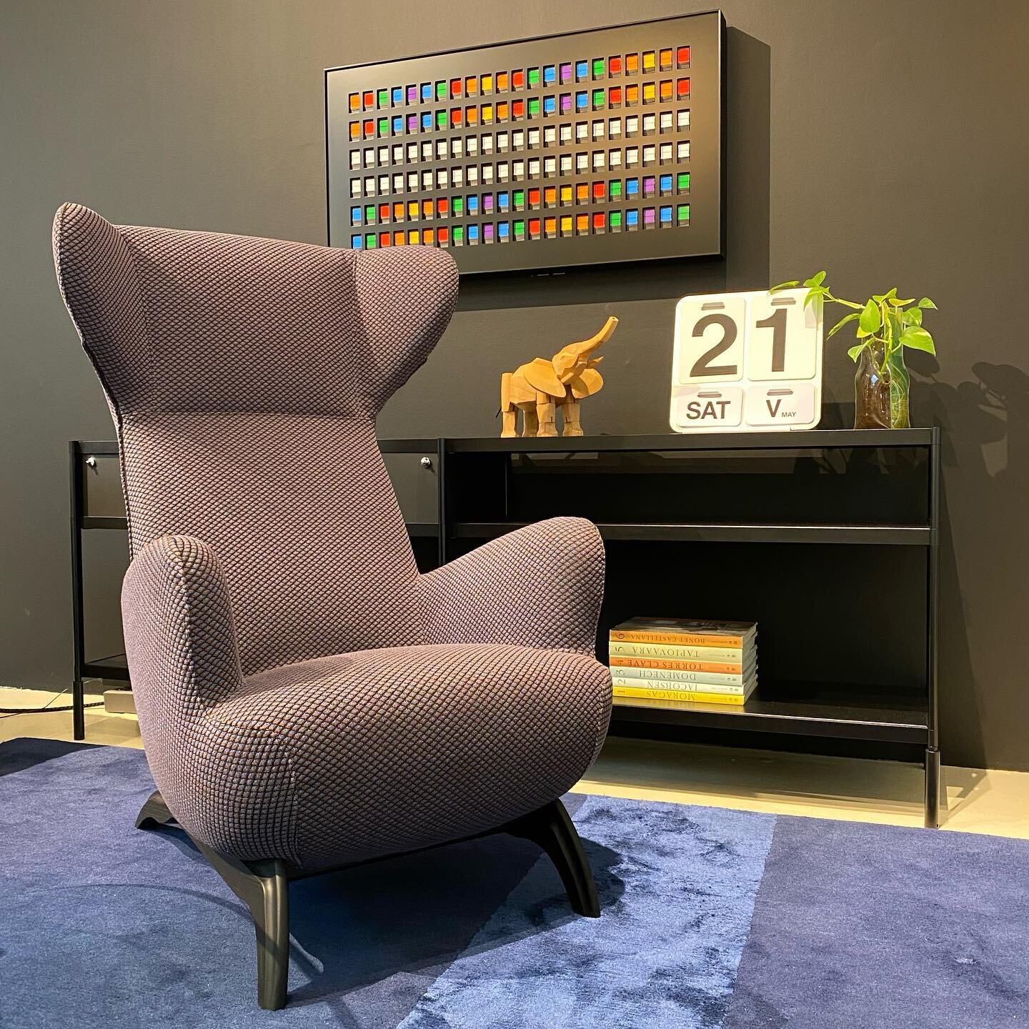 A truly modern wingback, the ARDEA CM, an homage to the original one-off version designed by Carlo Mollino in 1946, is made in Italy by Zanotta to the exacting specifications of his original drawing. Try it out for yourself at Centro.