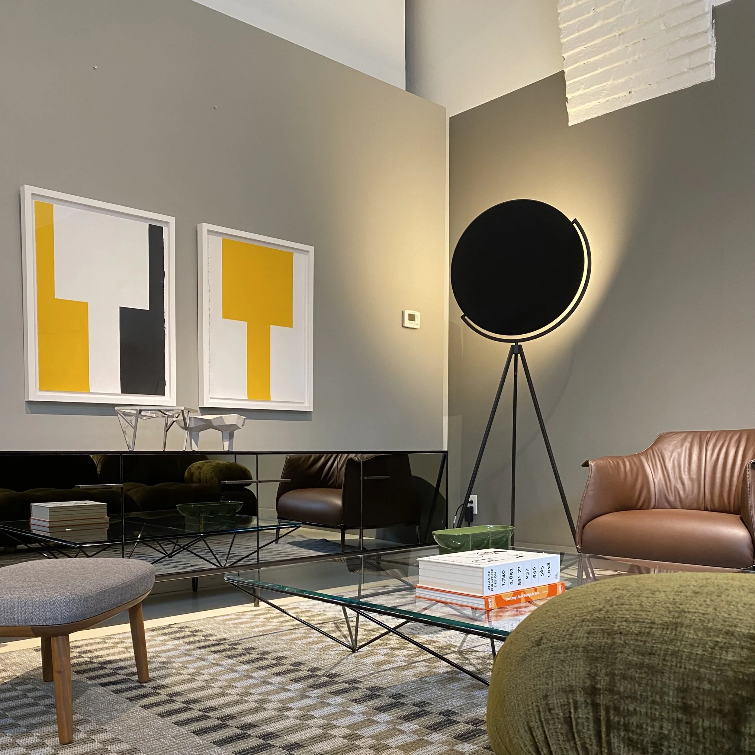 Centro Modern Furnishings