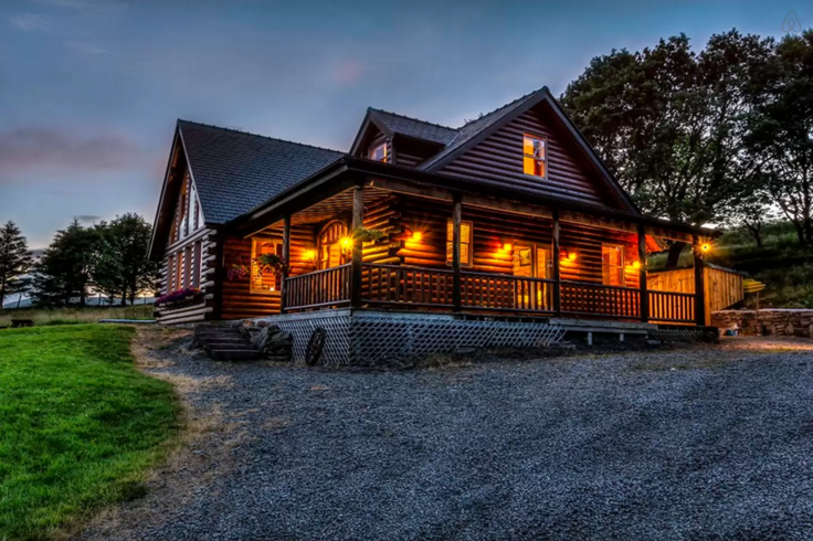 Airbnb Log Cabin Mayo