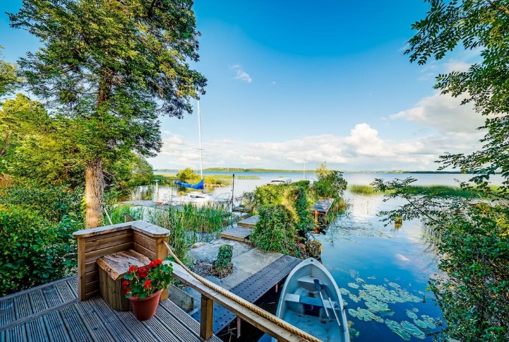6 Most Romantic Airbnb's in Ireland