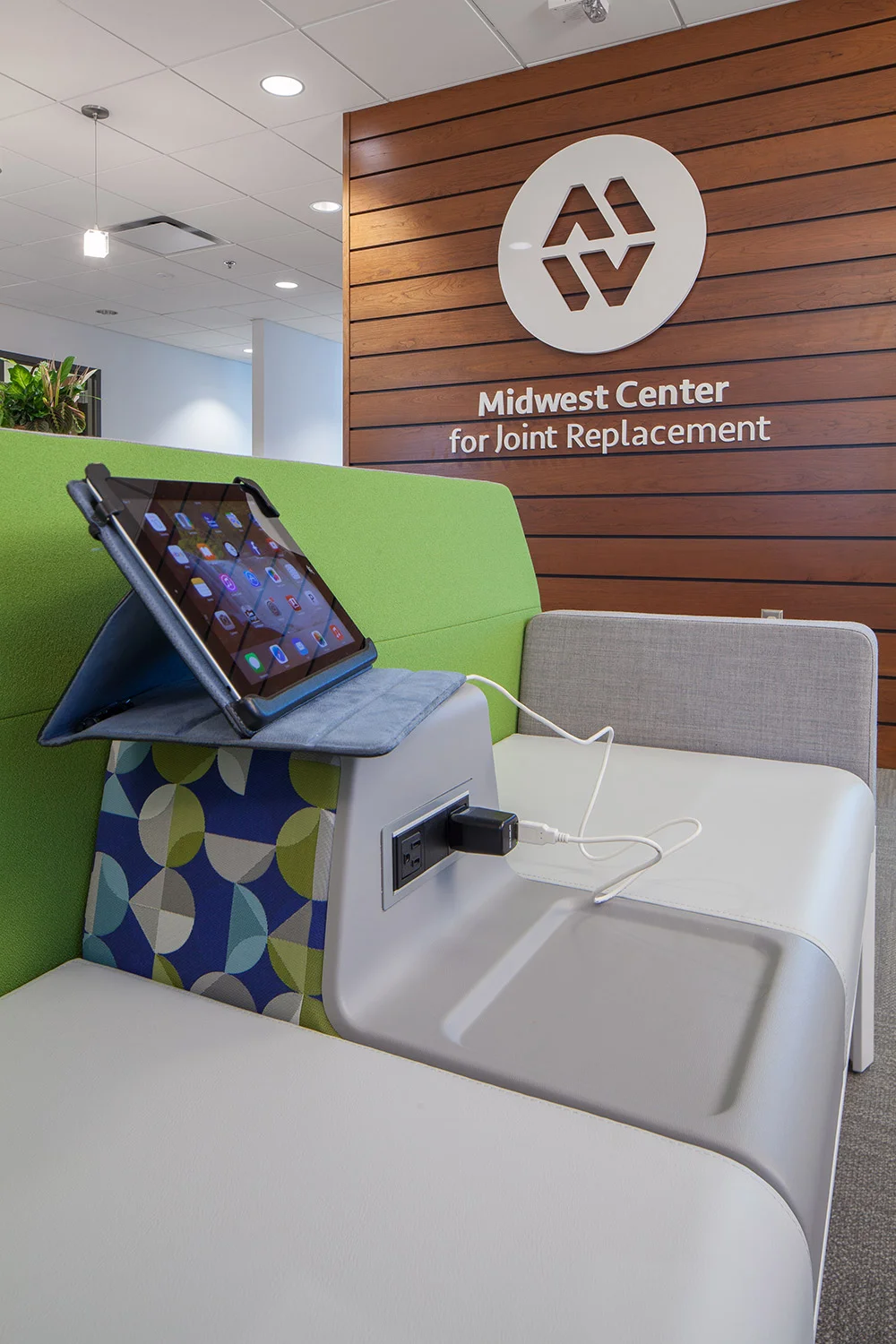 MWCJR_15_ipad-closeup.jpg