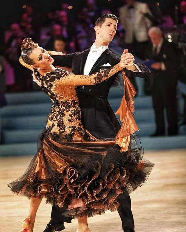 @lara.spencer you are an imbecile
#dance #boydance #ballet #balletboy #balletdance #lovetodance #whereisyourbrain #youarewhatiswrongwithsociety #needtofillemptytvspace #tututuesday