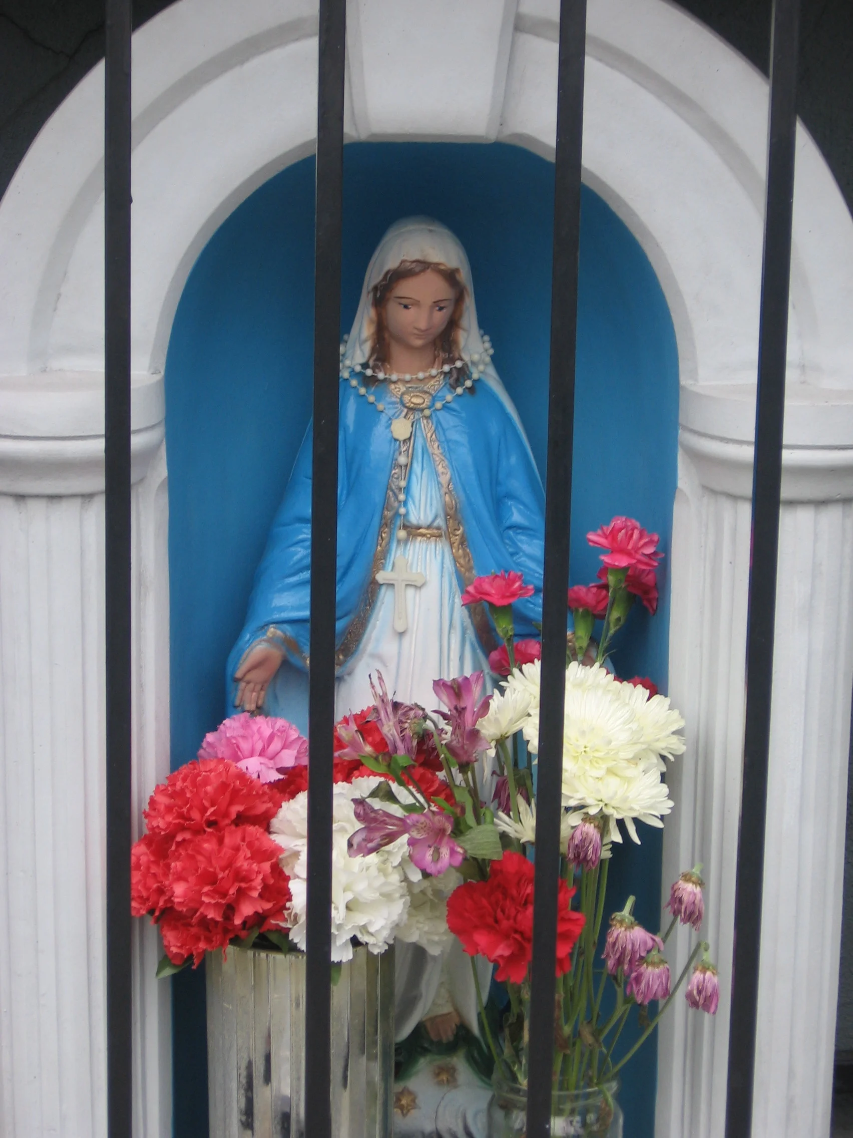 MARY CAGED by EBONY_12.JPG