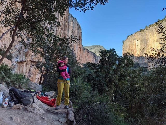 Jet lag in babies is a terrible thing, only made up for by endless 40 meter limestone rock climbs.  Spain has been good to us so far.  Dean hasn&rsquo;t cried out the crag, that&rsquo;s where he shows his best side, he saves the jet lag for midnight 