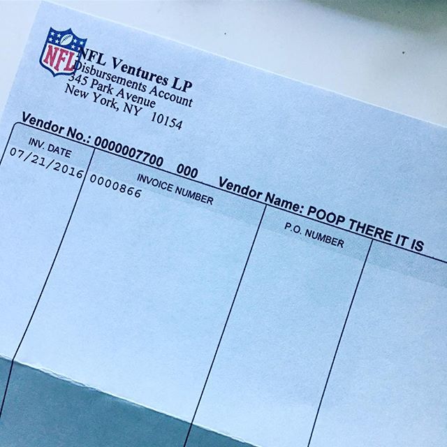 @poopthereitisla killing the luxury Pooper game, even the Holy NFL loves #poopthereitis