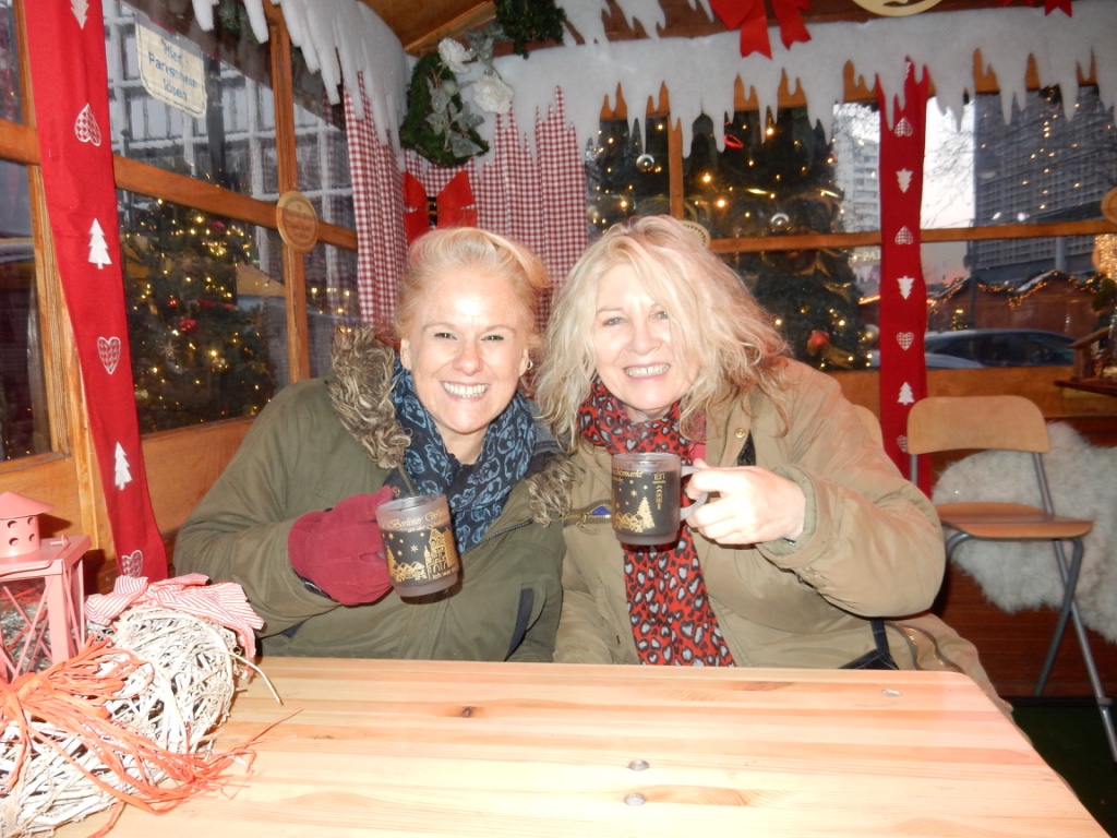 (Sending Christmas cheer from Berlin ️ spreading the word over a cup of Gluehwein ️) 