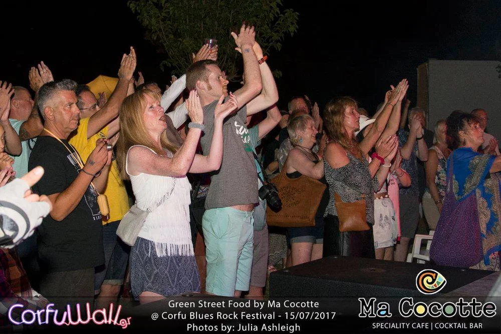 Can't gert enough of your love 4.jpeg