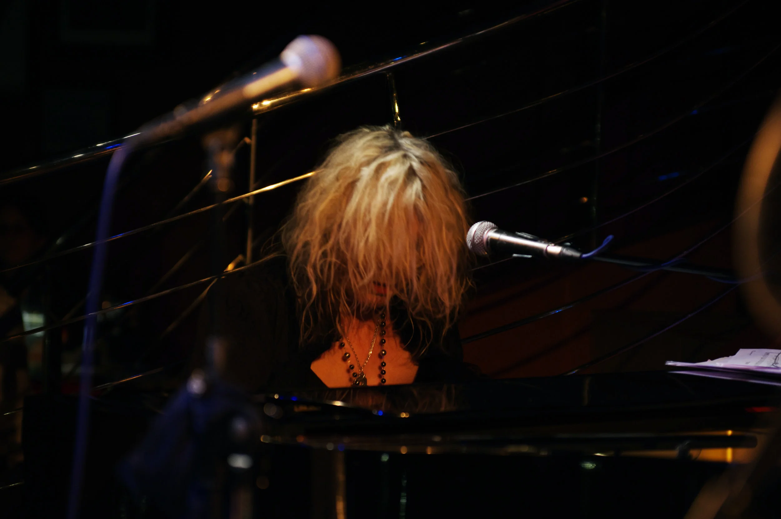 Live Photos by Mark and Helen Lawry