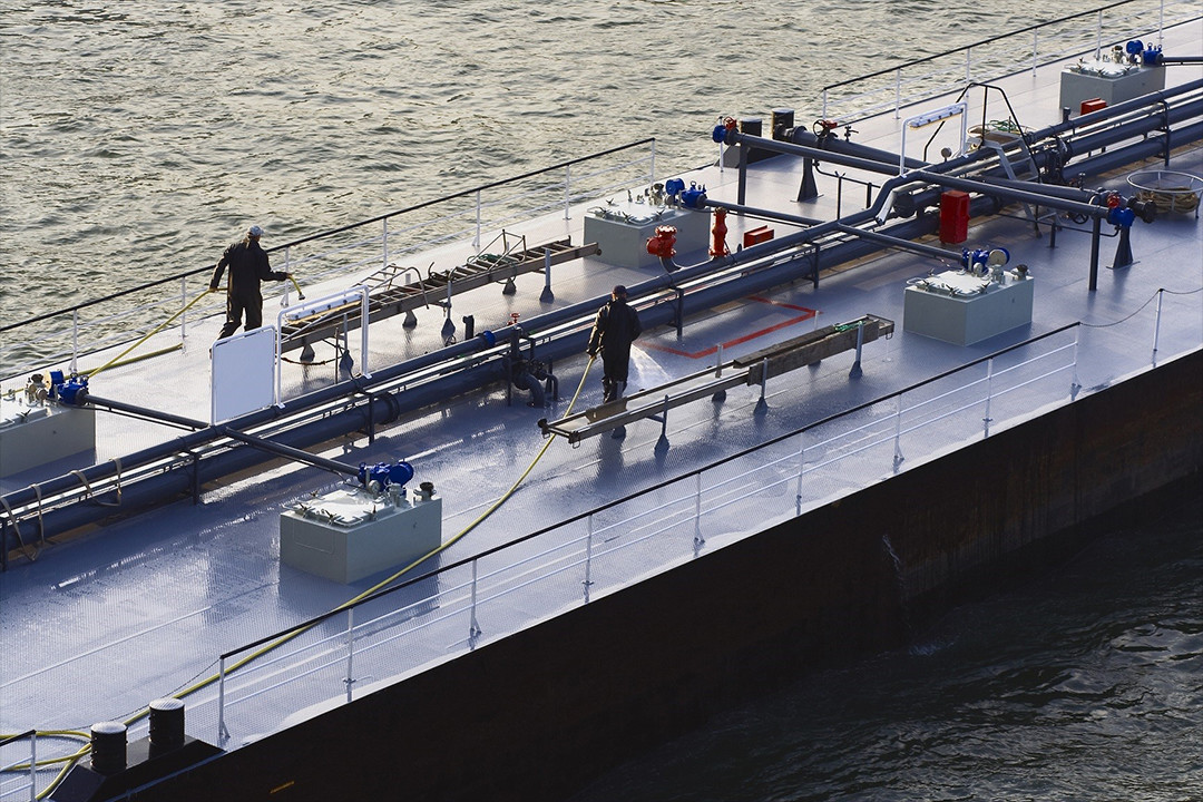   Tanker - Barge Servicing, Fleeting, Docking    