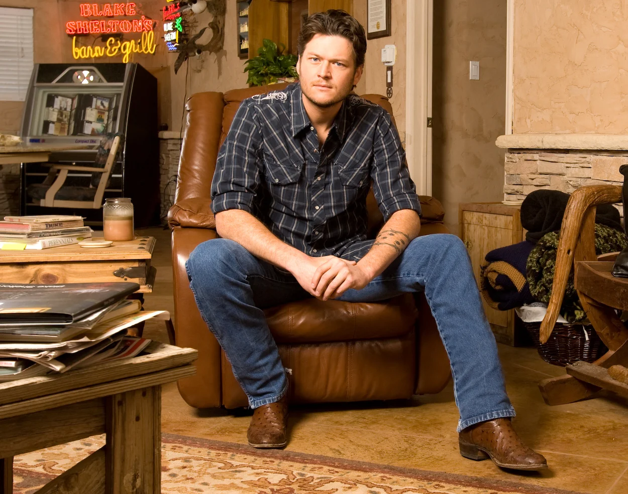 Blake Shelton in Tishomingo, OK