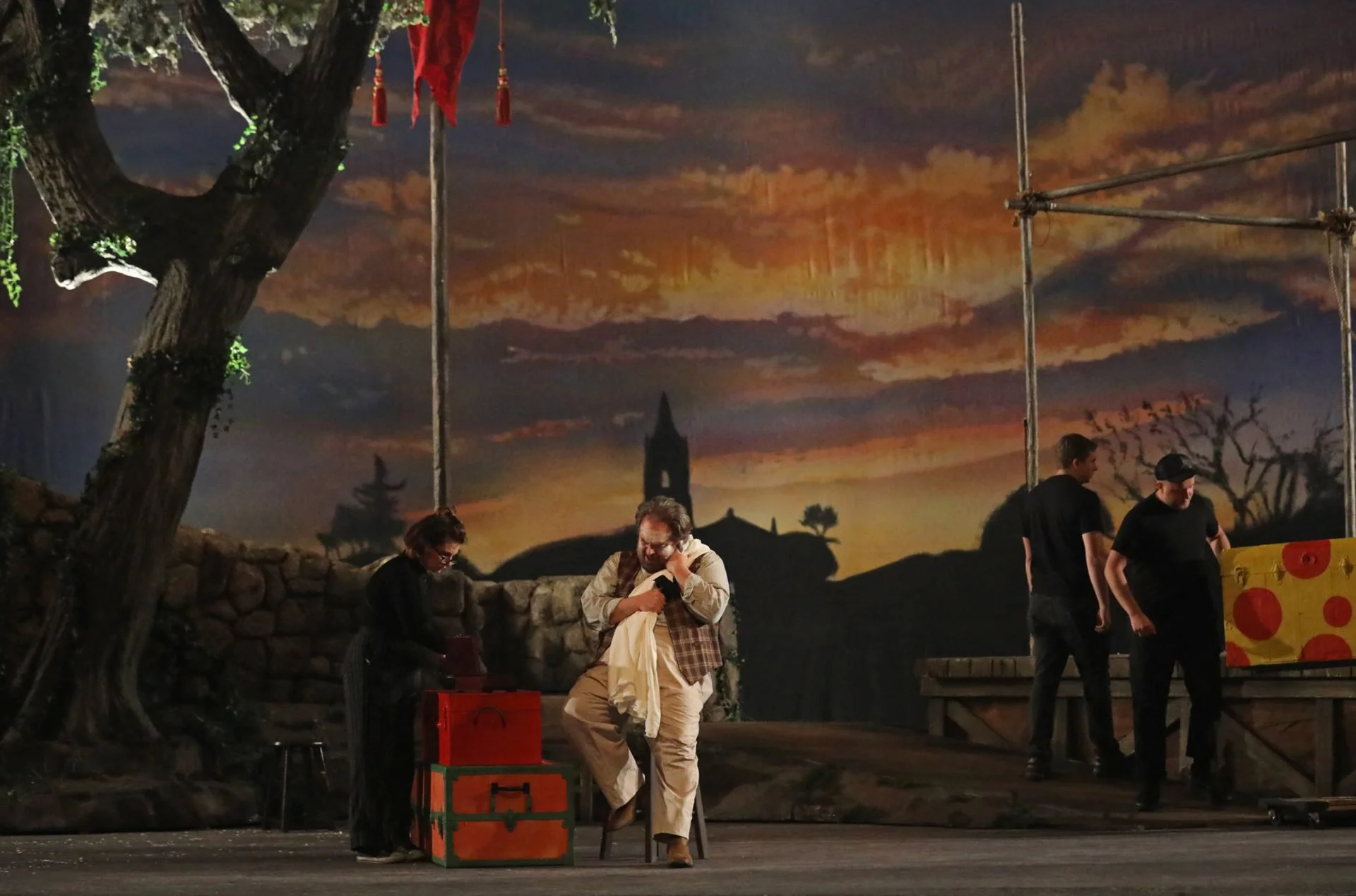 Pagliacci Intermission.jpg