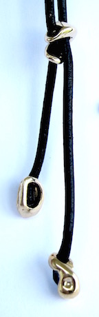 All puppies come with a 26" black leather leash and Stevenson's signature sliding clasp in matching metal