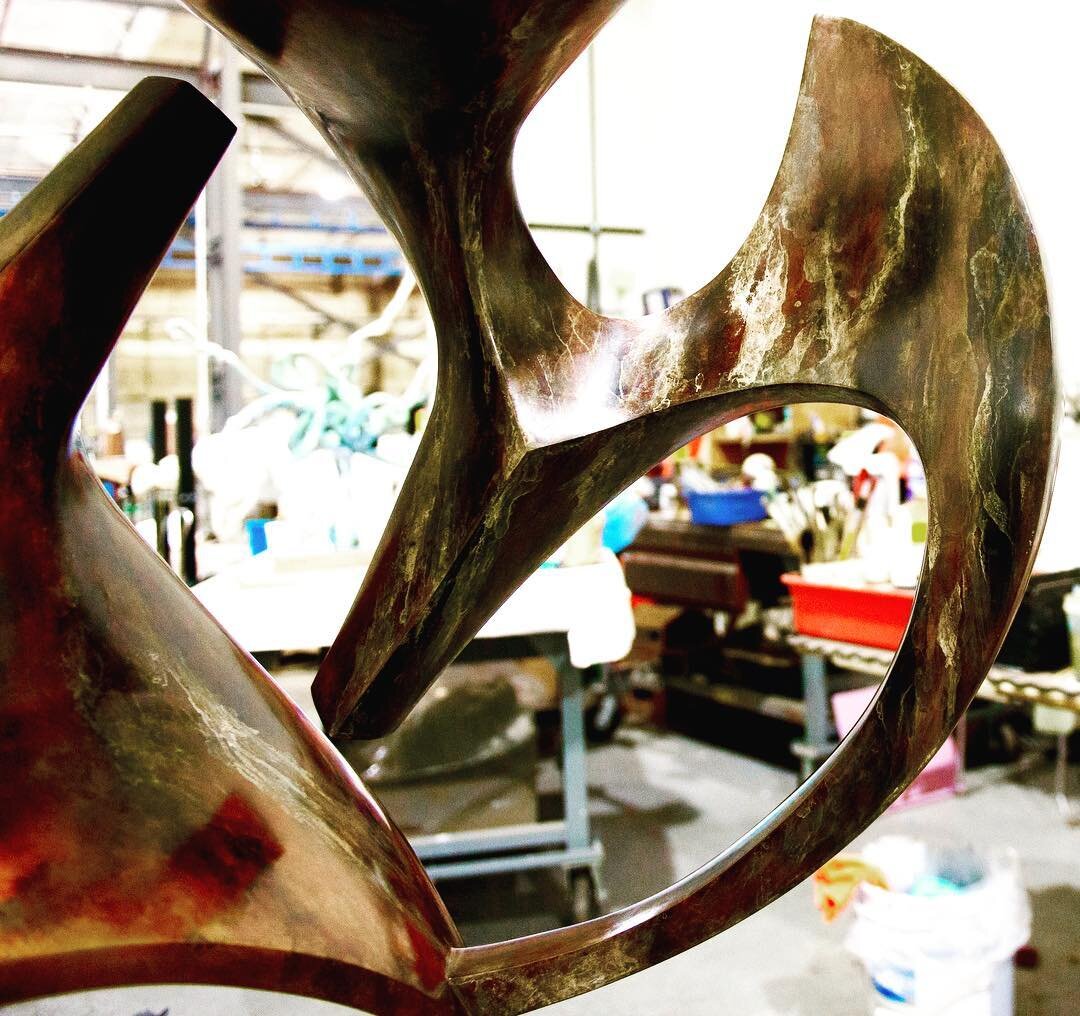 Acrobat's fiery &quot;Rattlesnake&quot; Patina. Final Step? Mount &amp; Install! Learn more about this cool public art project? Link in Bio&gt; #theacrobatproject #bronzesculpture #abstractart #madeinnewyork #polichtallix #publicart #crowdfunding #ar