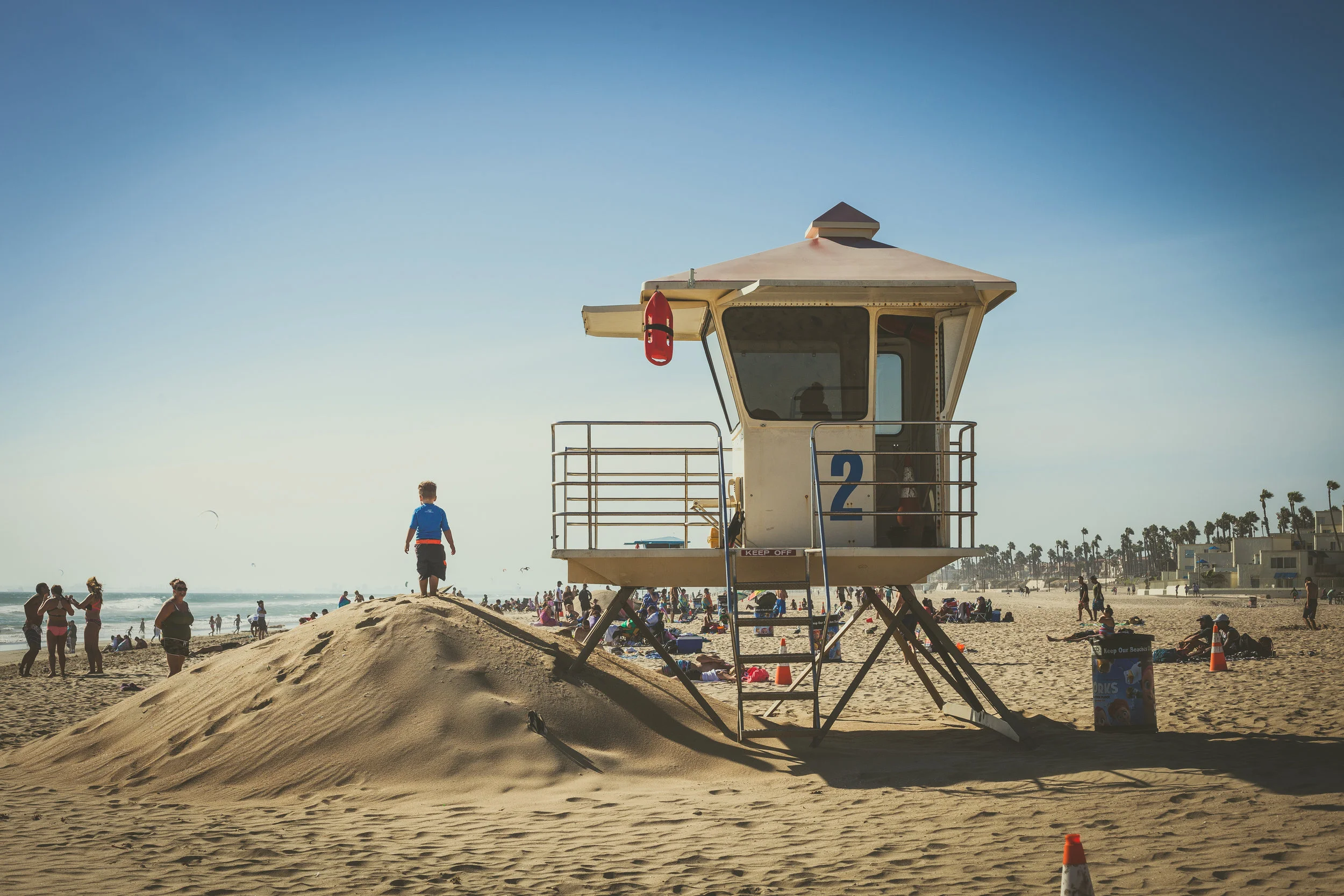 lifegaurd-on-huntington_28988332640_o.jpg