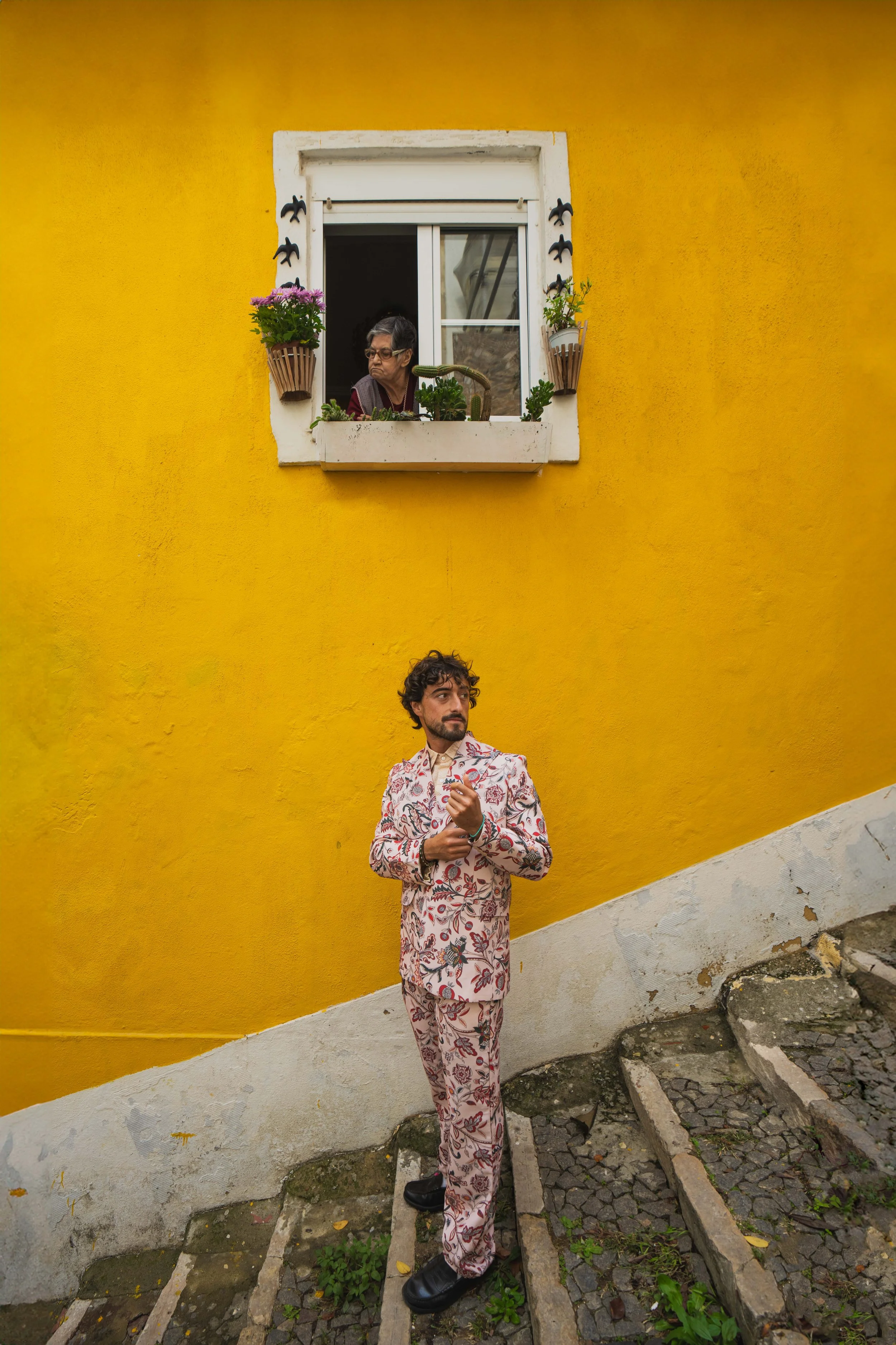 10-16-24 lisbon suraj fashion shoot web-15.jpg