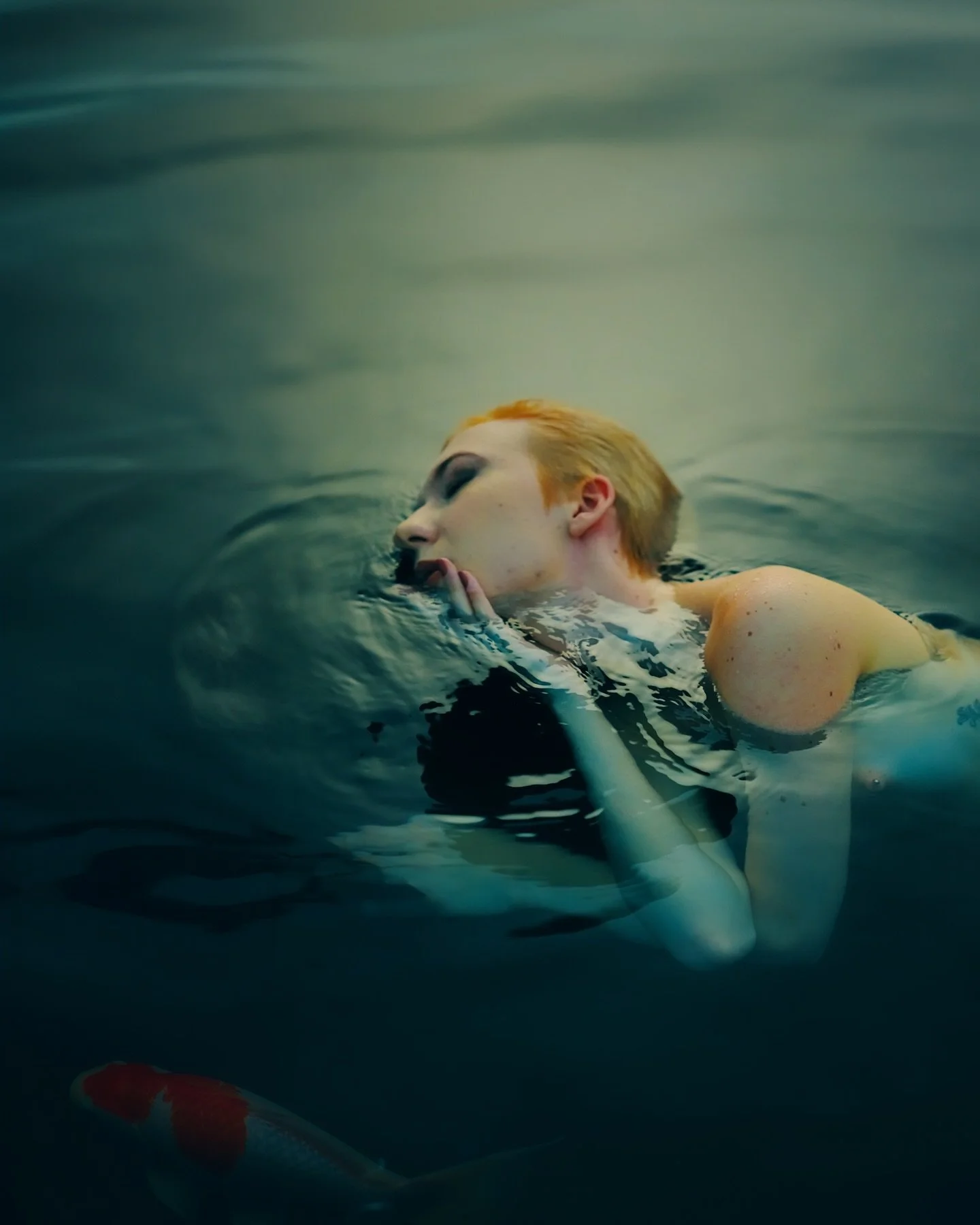 Working with @_alisses4 is always a magic. This time I asked her help in testing new @leica_camera sl3 in studio. We got a small pool @uvstudiowarsaw so it was easy decision. Make-up@ by @de.mon.ica and hair by @andrzejfarbuje  Im wandering if I shou