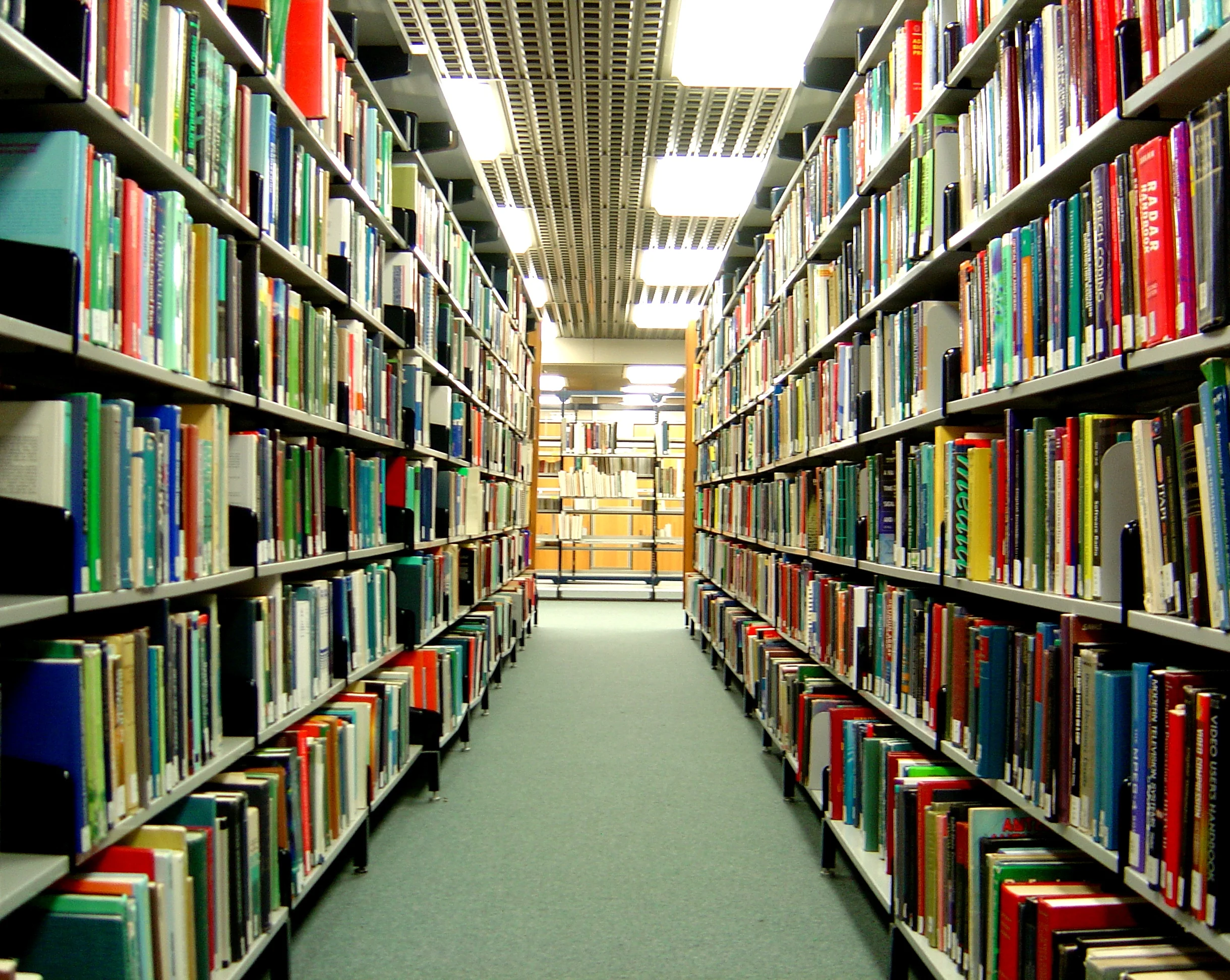 my-university-library-3-1442034.jpg