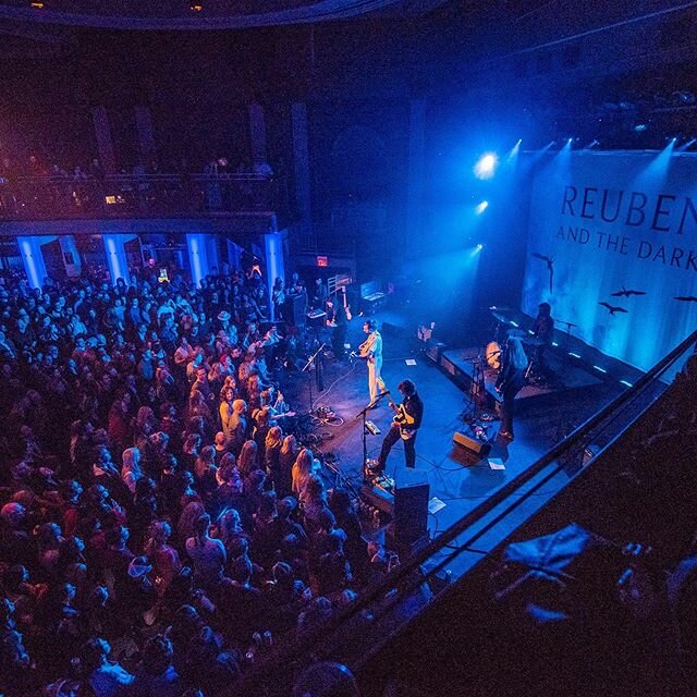 Last show before isolation!! It&rsquo;s Up  on my blog 👆Check out link in profile You can&rsquo;t beat the power of live music 🙌🙌🙌 UNLOVE Tour Full Photo Gallery / Review up!! Check out link in profile @reubenandthedark @palacetheatreyyc #concert