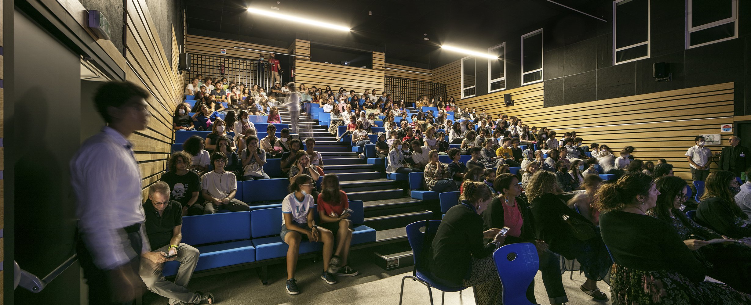 20_RABAT salle spectacle avec specateurs.jpg