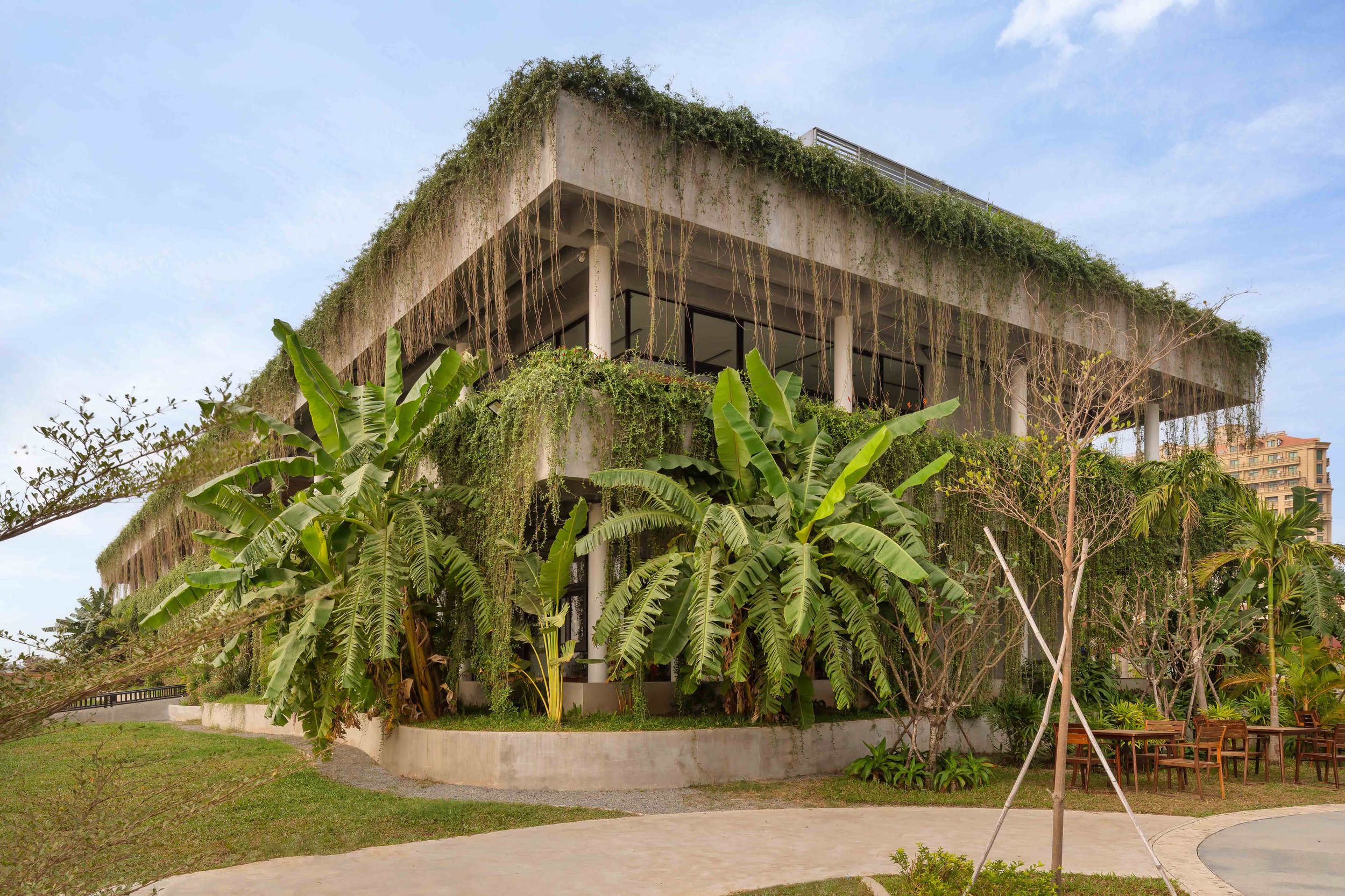 kanopea-architecture-studio-Coconut Club-AFEX-grand-prix-2023-06.jpg
