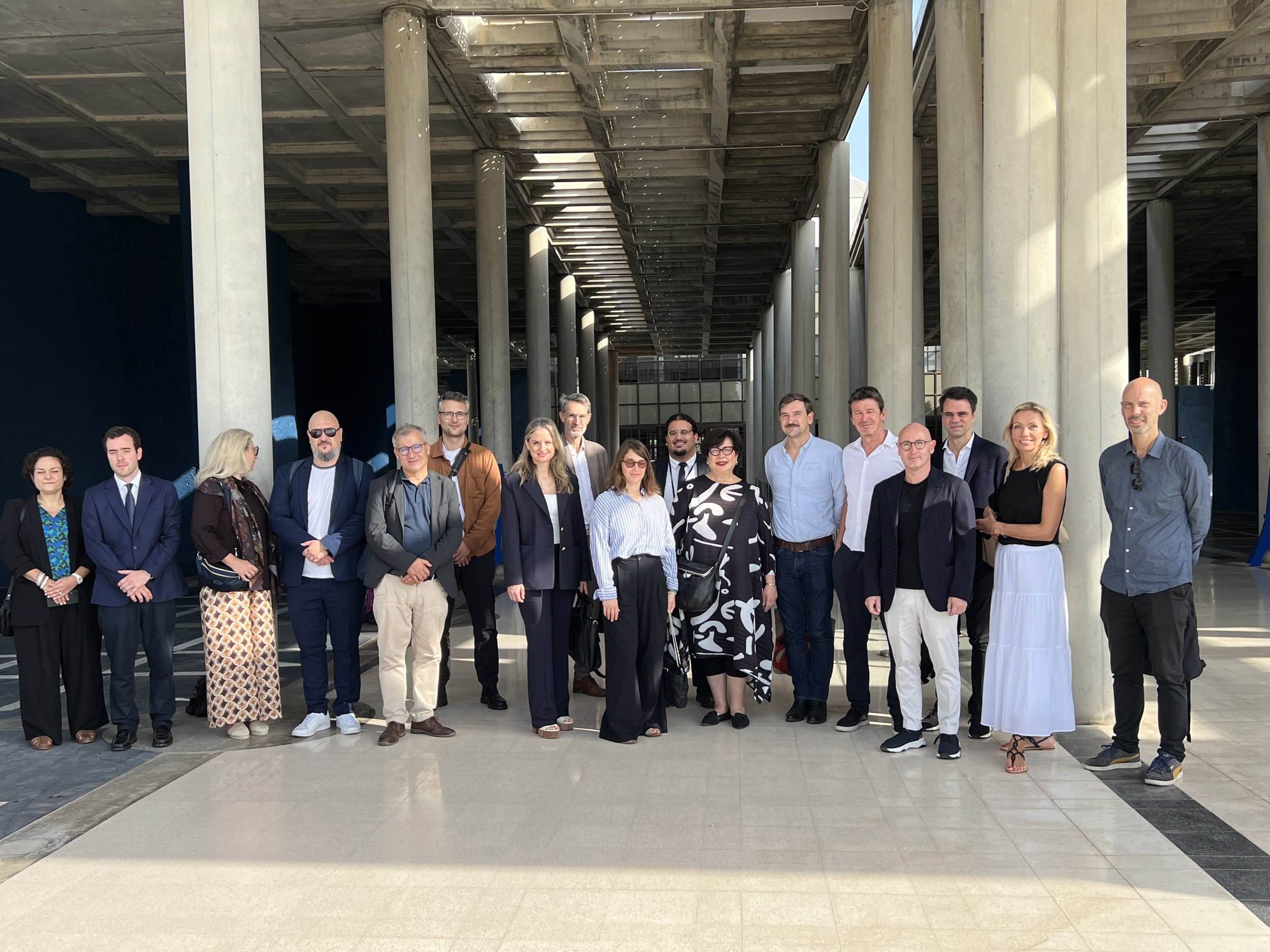 ....Architecture Tour 2025 à Oman et aux Emirats Arabes Unis..Architecture Tour 2025 in Oman and the United Arab Emirates....