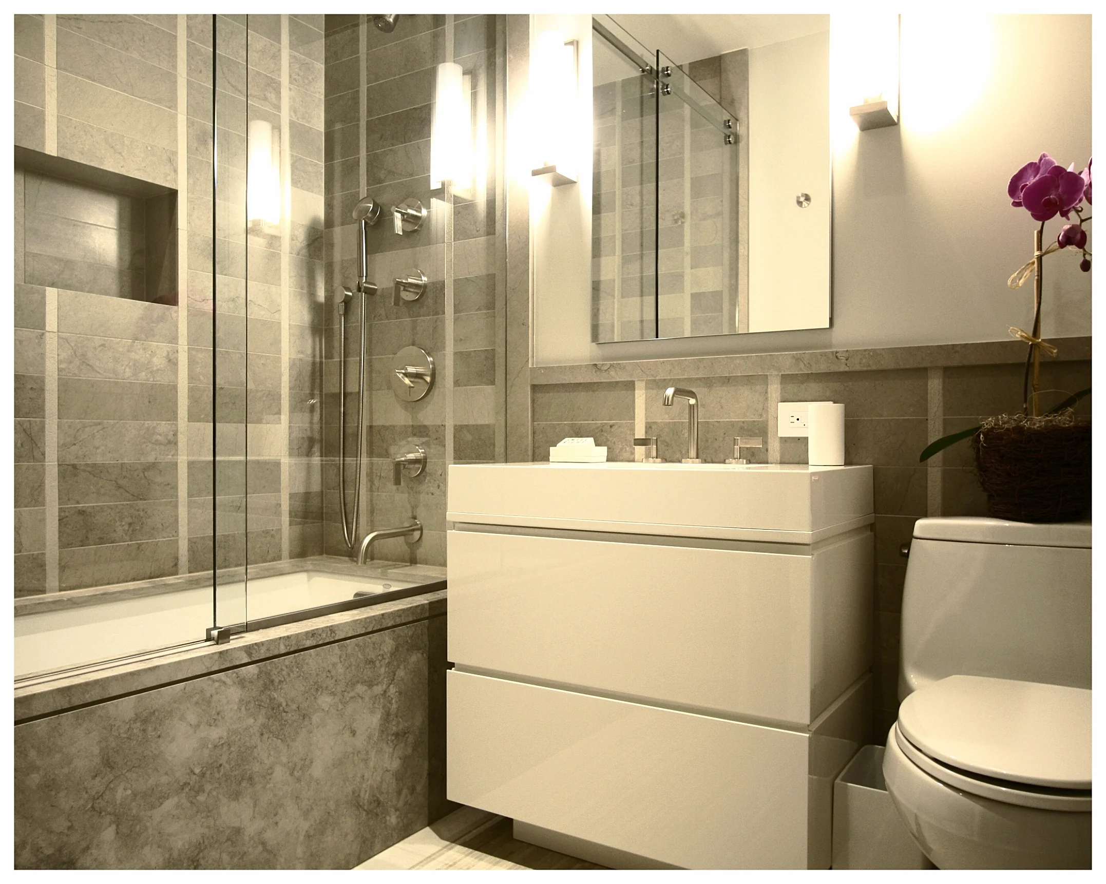 2nd Bath with Orchid.JPG