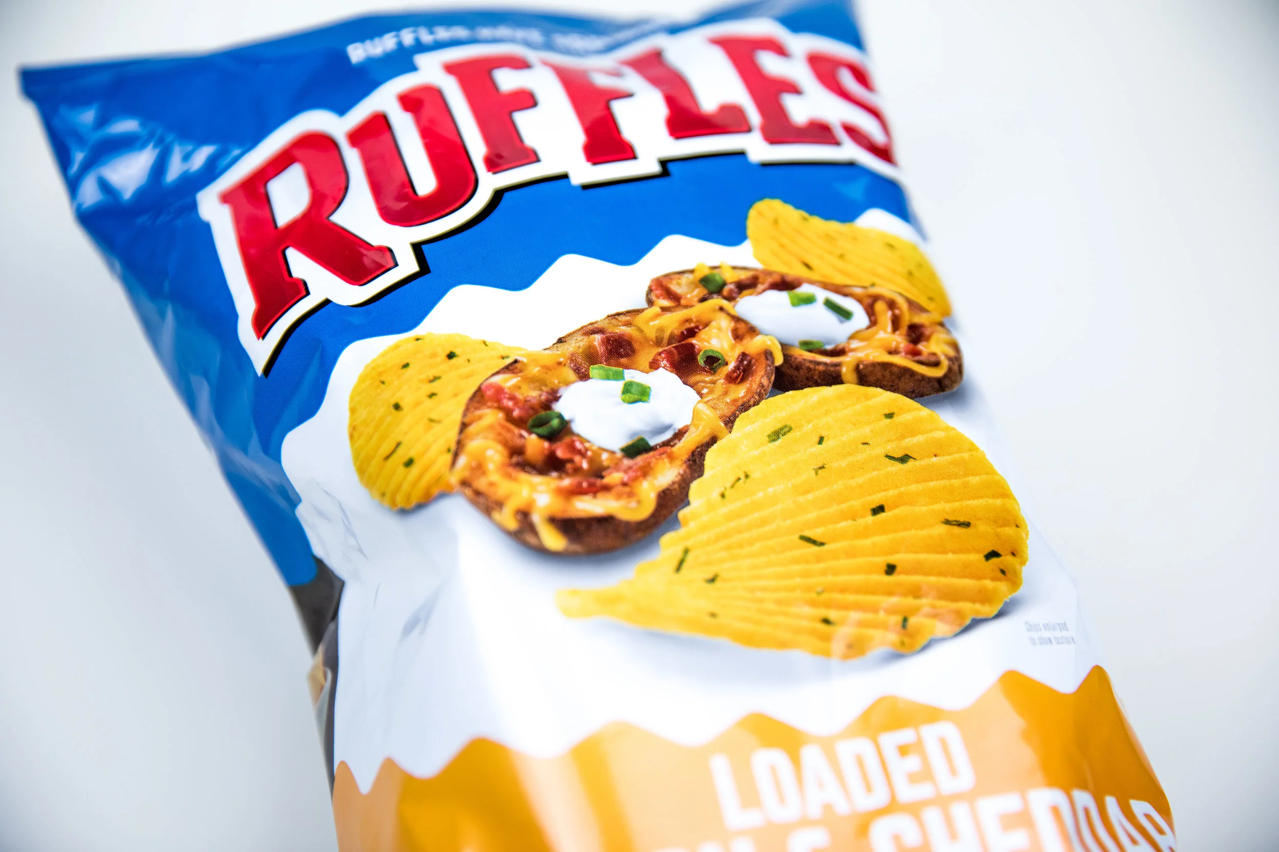 snackface-snack-break-ruffles-bacon-cheddar-review.jpg