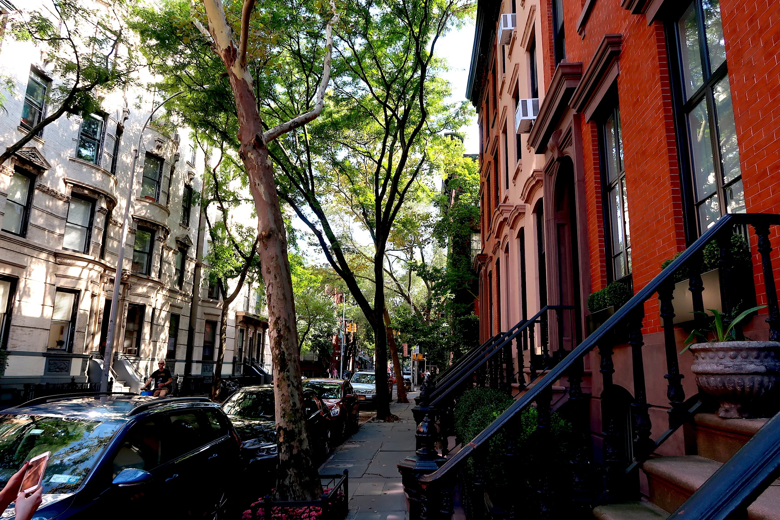 LA to NY: Long-Distance Besties