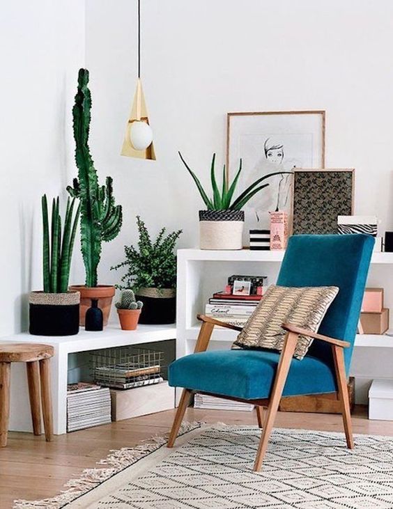 Teal Chair with Wooden Legs.jpg