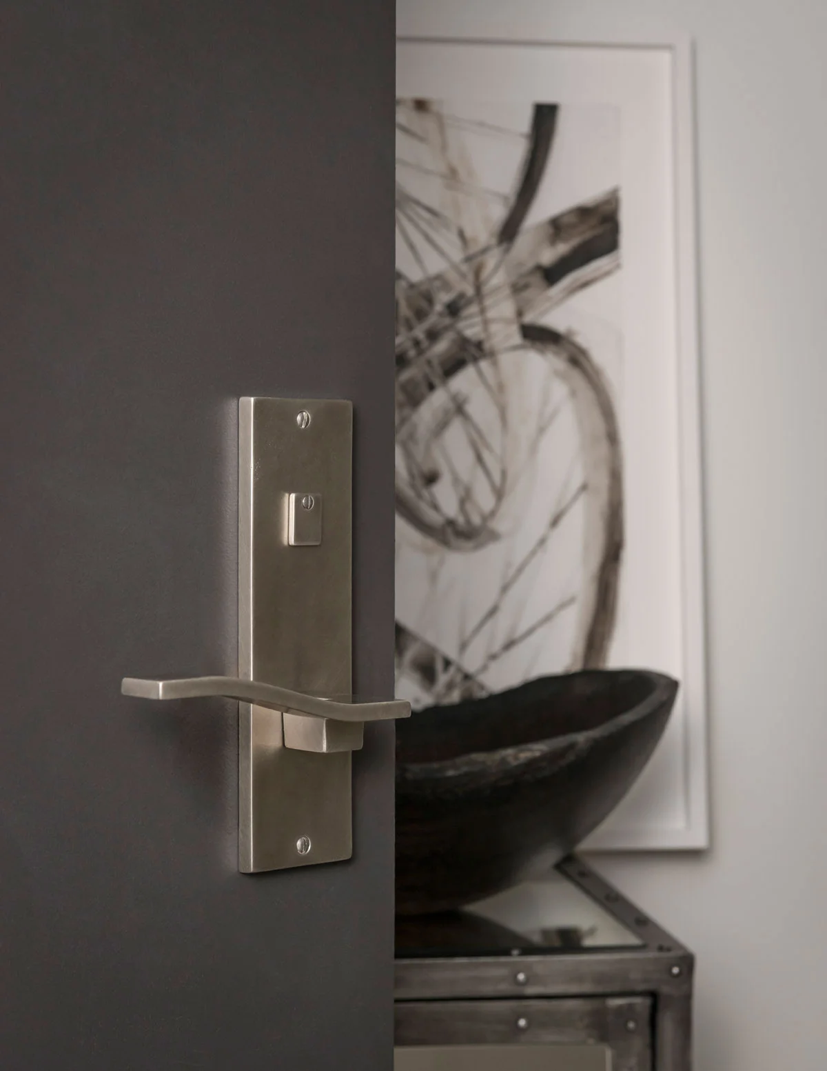The Lift Series CS-N953 PLMB with L-176LSQ Lift Lever . Shown in W1 Finish .
