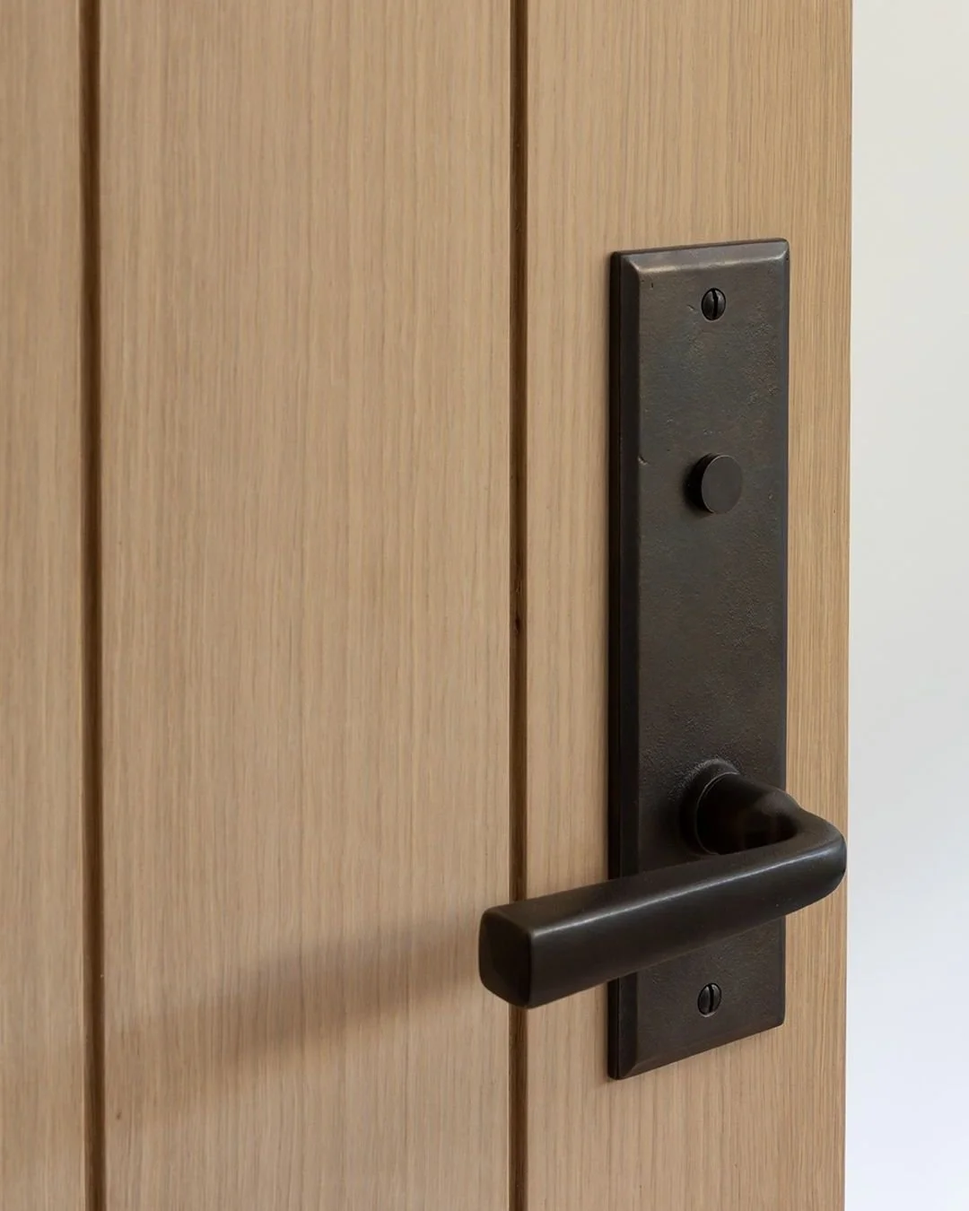 Luxe Magazine // Built to Last, Designed to Inspire: Sun Valley Bronze

Comprehensive Collection
&quot;Sun Valley Bronze creates custom hardware for a wide range of distinctive projects&mdash;from luxury residences and boutique hotels to cultural lan