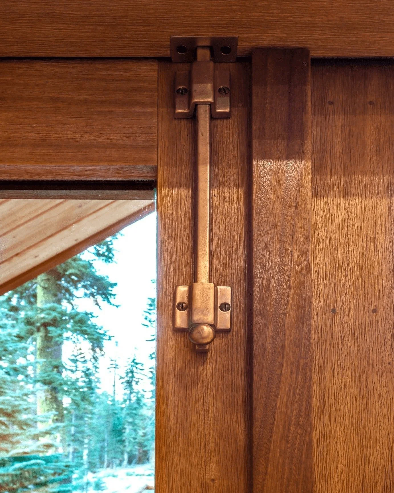 It's in the Details // Sun Valley Bronze Door Hardware

Architect // Land to Living 
Photography // Vance Fox 

#sunvalleybronze #sunvalleybronzehardware #bronzehardware #architecturalhardware #doorhardware #interiordesign #architecture #luxuryhardwa