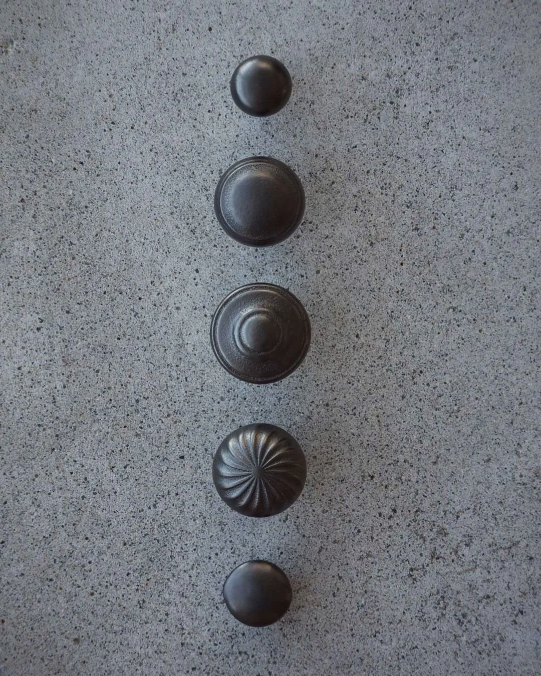 Assorted handmade hardware from Sun Valley Bronze.

#handmadehardware #doorhardware #cabinethardware #bronzehardware #handmade #luxuryhardware #sunvalleybronze #sunvalleybronzehardware