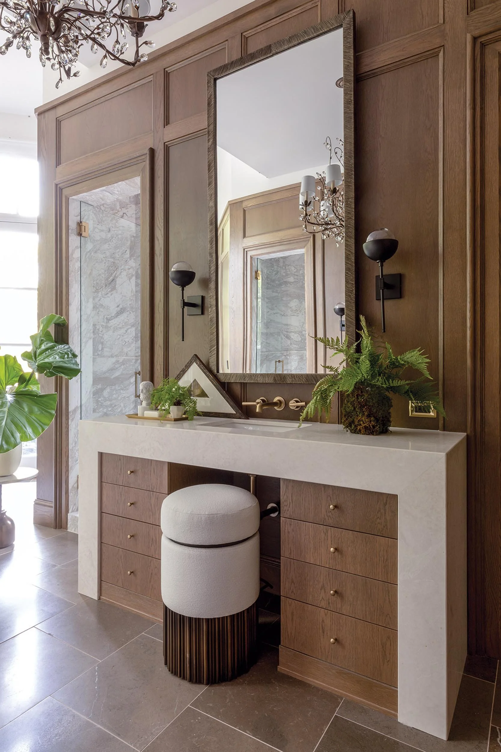  Nashville FLOWER Magazine Showhouse Architecture //  Pfeffer Torode  Photography // Leslee Mitchell  Interior Design⁠ // Susan Ferrier  