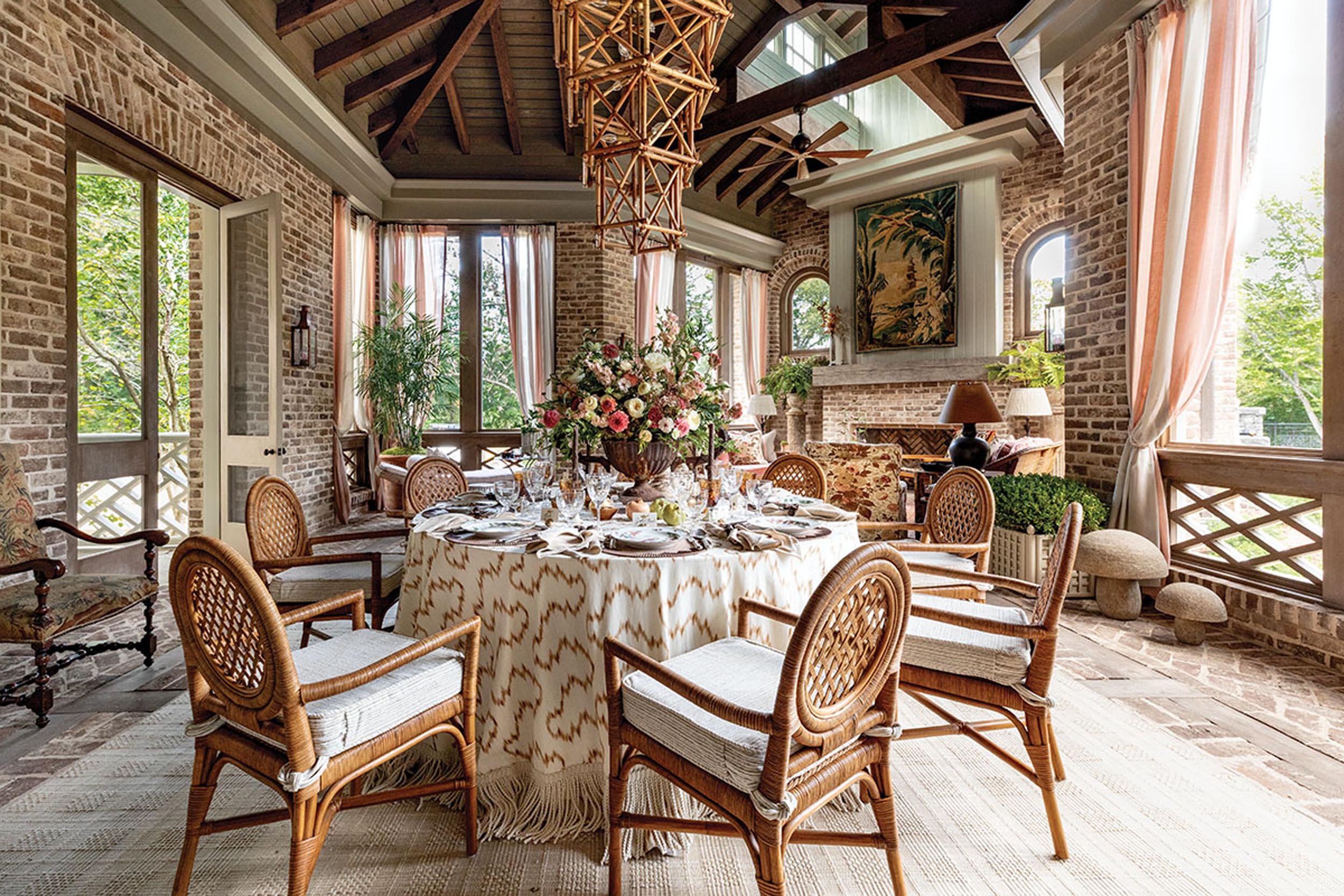  Nashville FLOWER Magazine Showhouse Architecture //  Pfeffer Torode  Photography // Leslee Mitchell  Interior Design⁠ // Mark Kennamer 