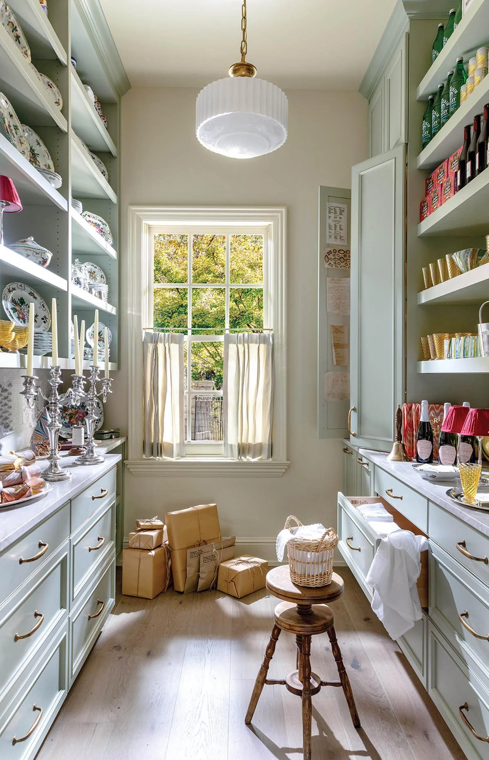  Nashville FLOWER Magazine Showhouse Architecture //  Pfeffer Torode  Photography // Leslee Mitchell  Interior Design⁠ // Rebecca Gardner 