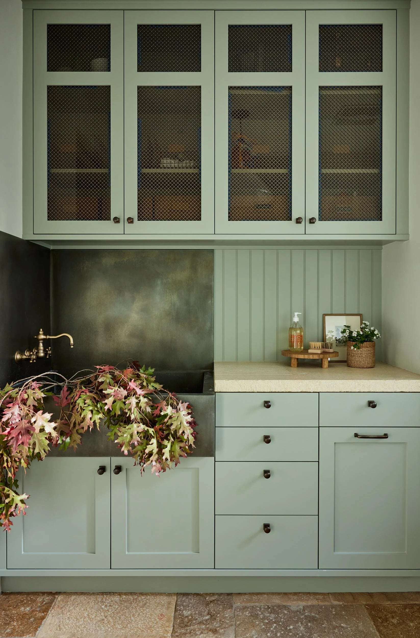   Project // Los Altos Hills   Cabinet Knobs and Pulls from Sun Valley Bronze  Photography // John Merkl —  @johnmerkl   