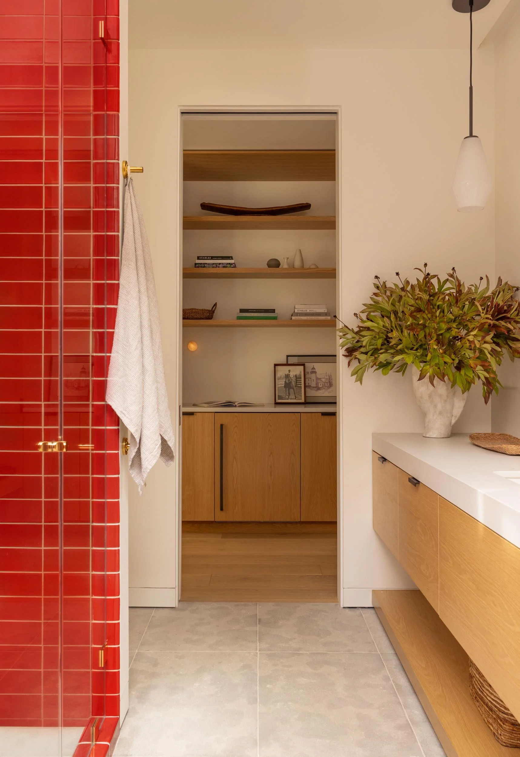   Project // Ellensburg  Cabinet Pulls, Edge Pulls Photography // Rafael Soldi  