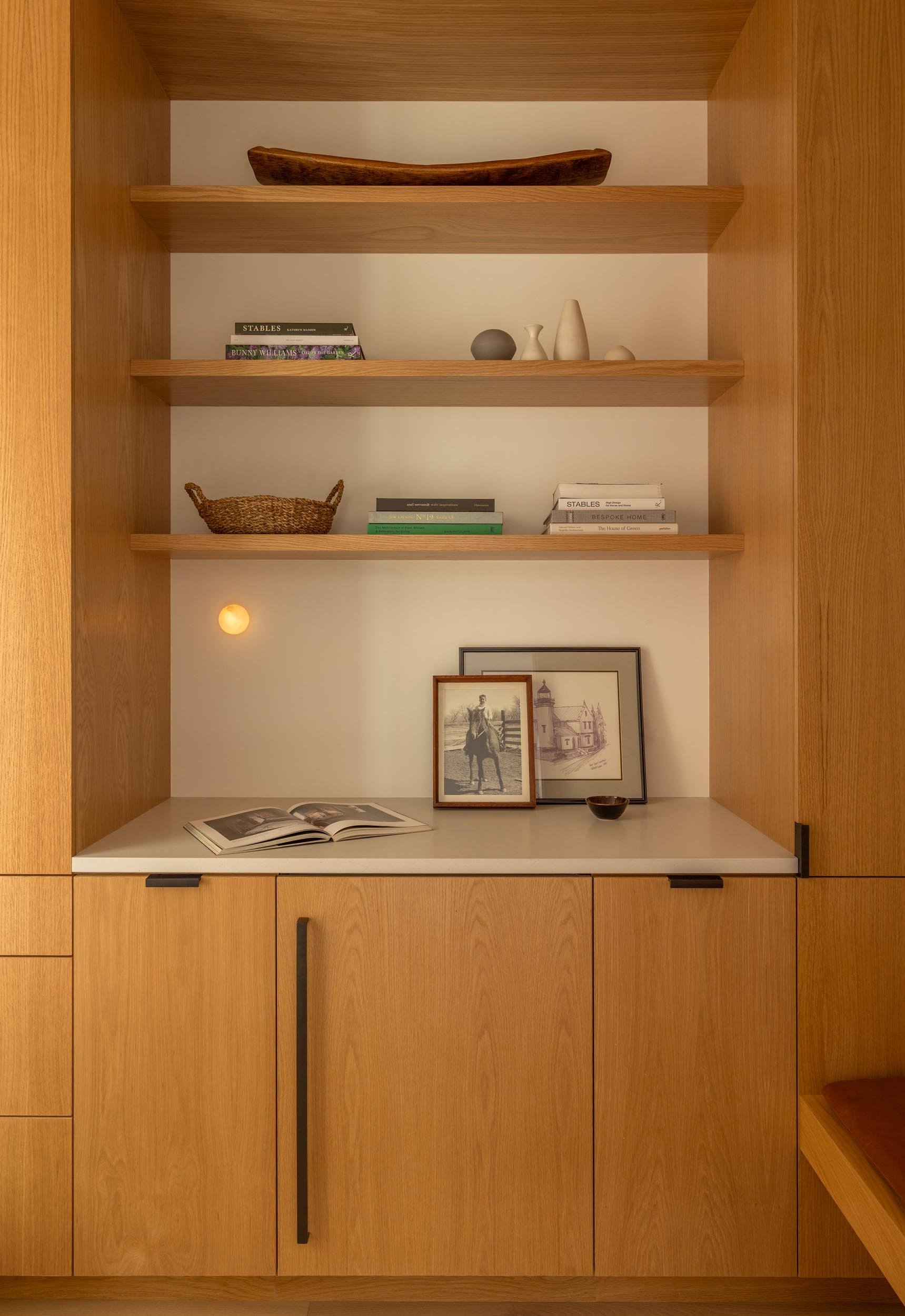   Project // Ellensburg  Cabinet Pulls, Edge Pulls Photography // Rafael Soldi  