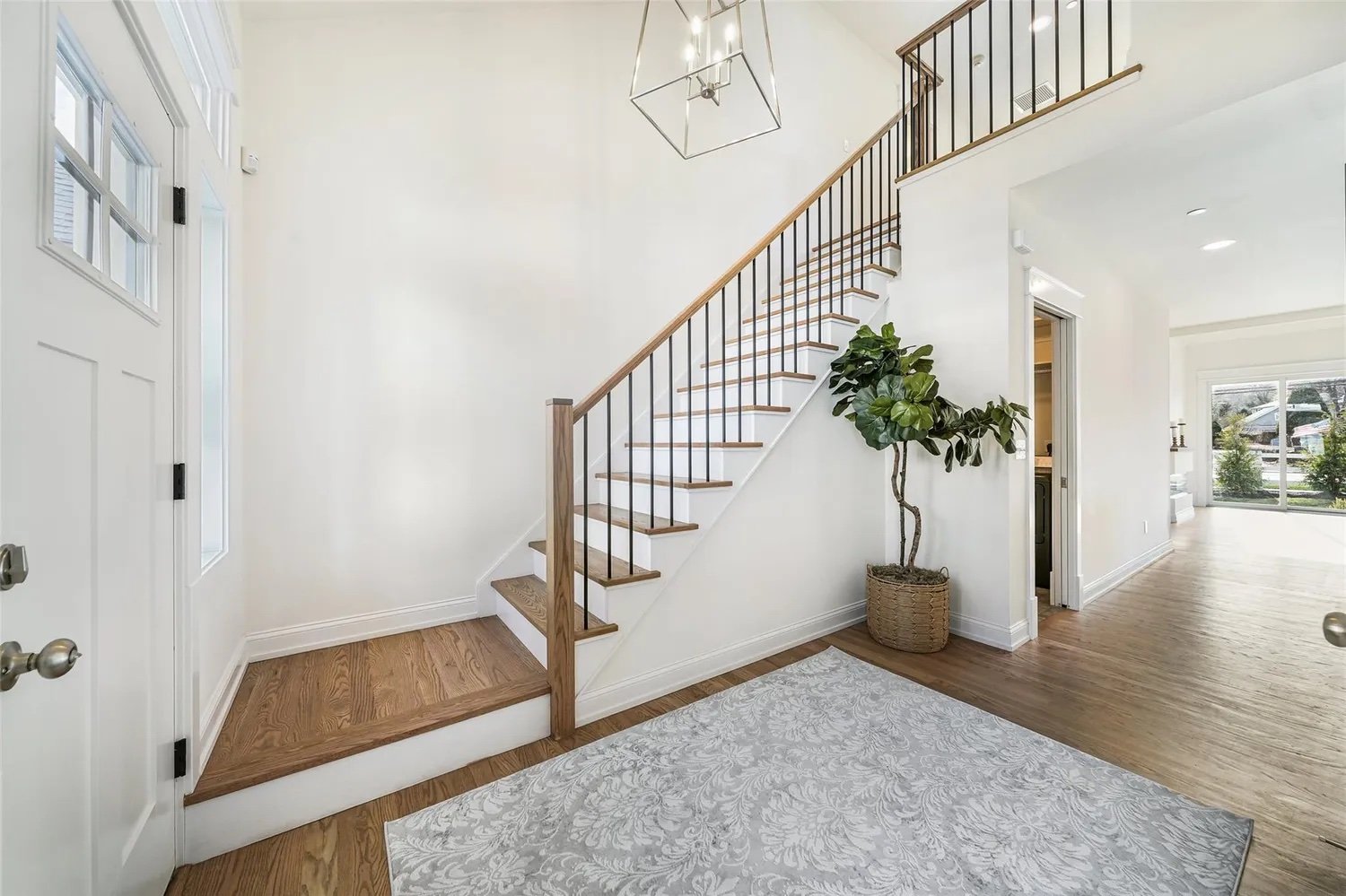 Square Steps with Modern Newels