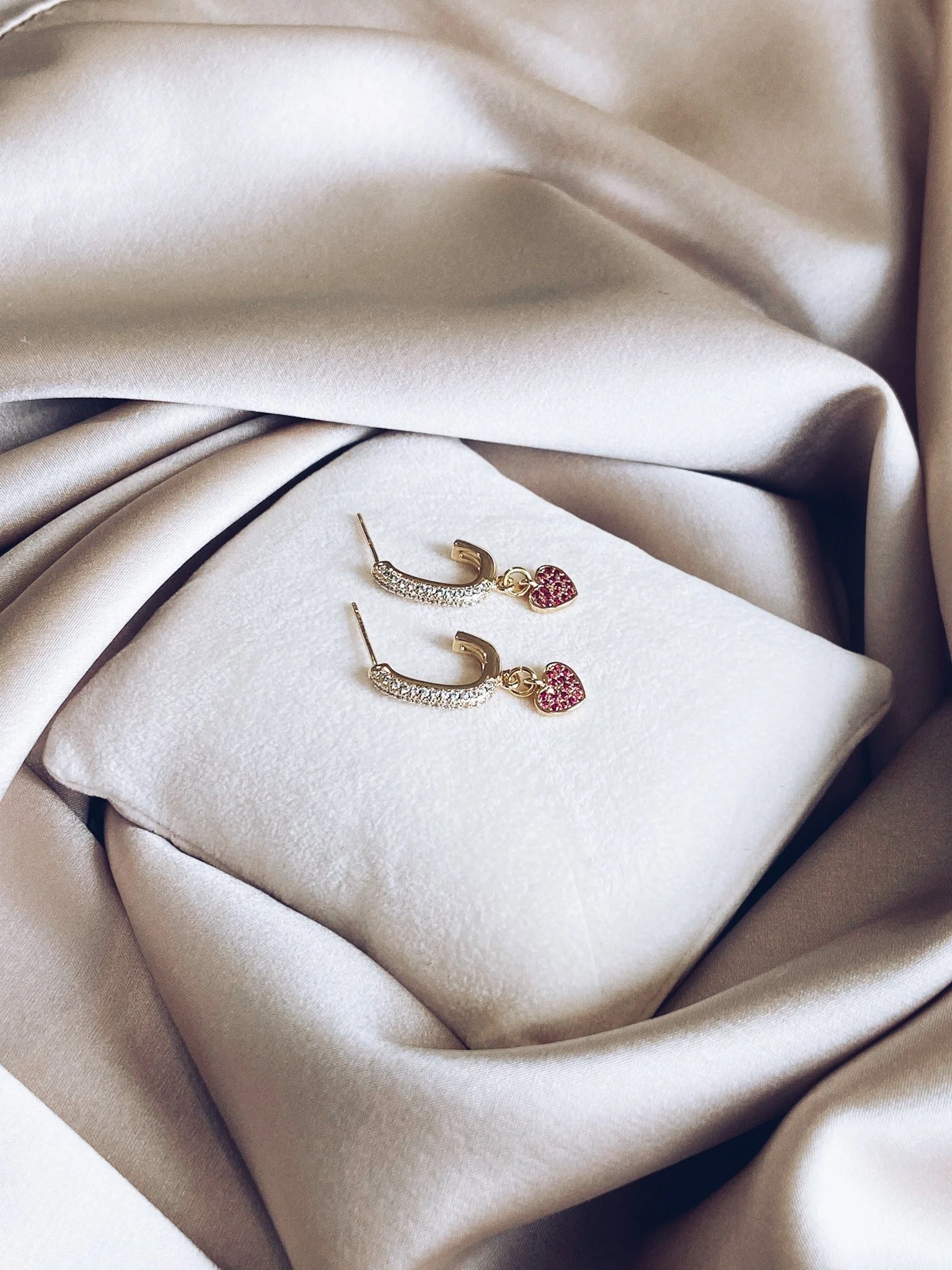 Grande Amore Pave Heart Hoops