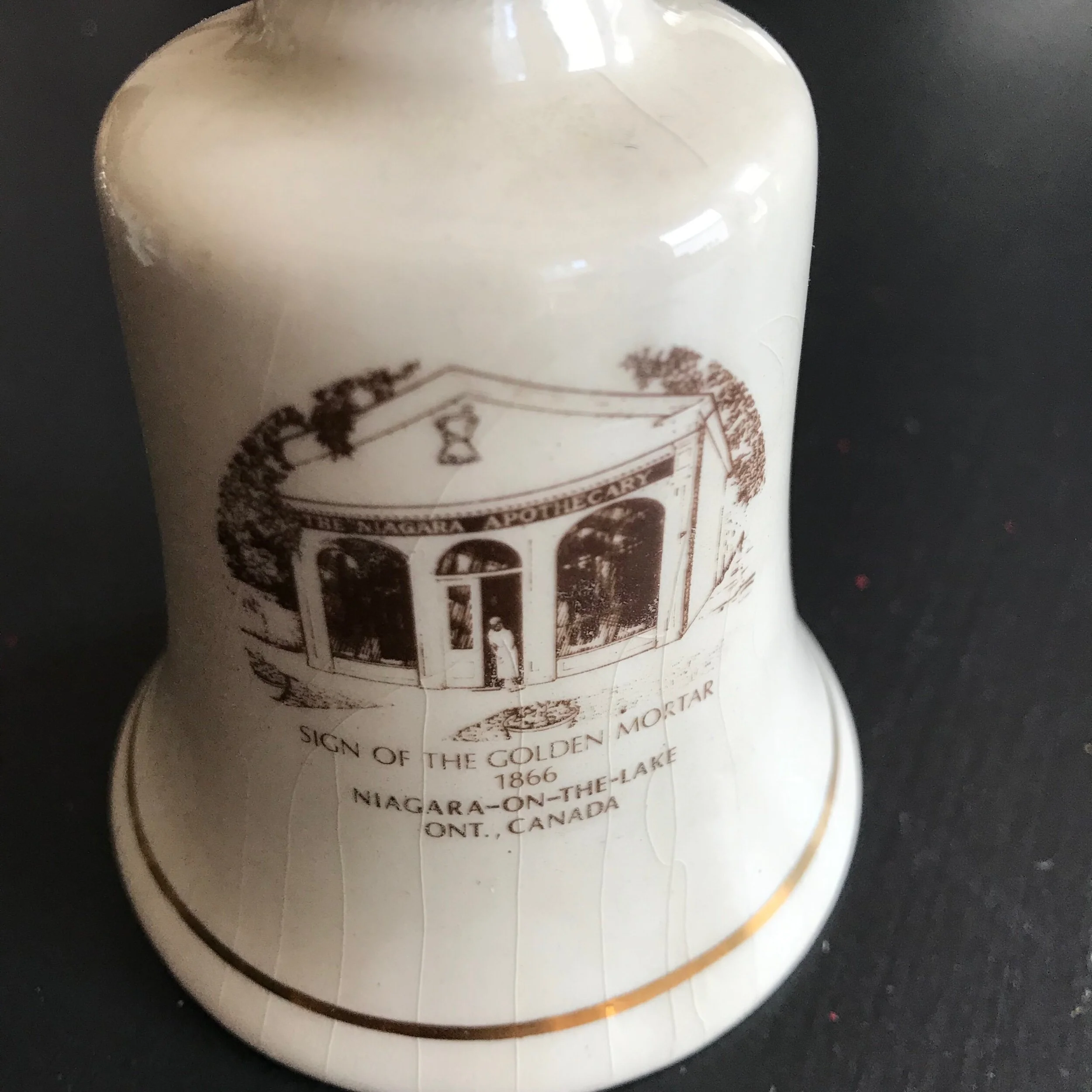 27280F4B-0592-4ED6-A6A4-CECDDA94992B