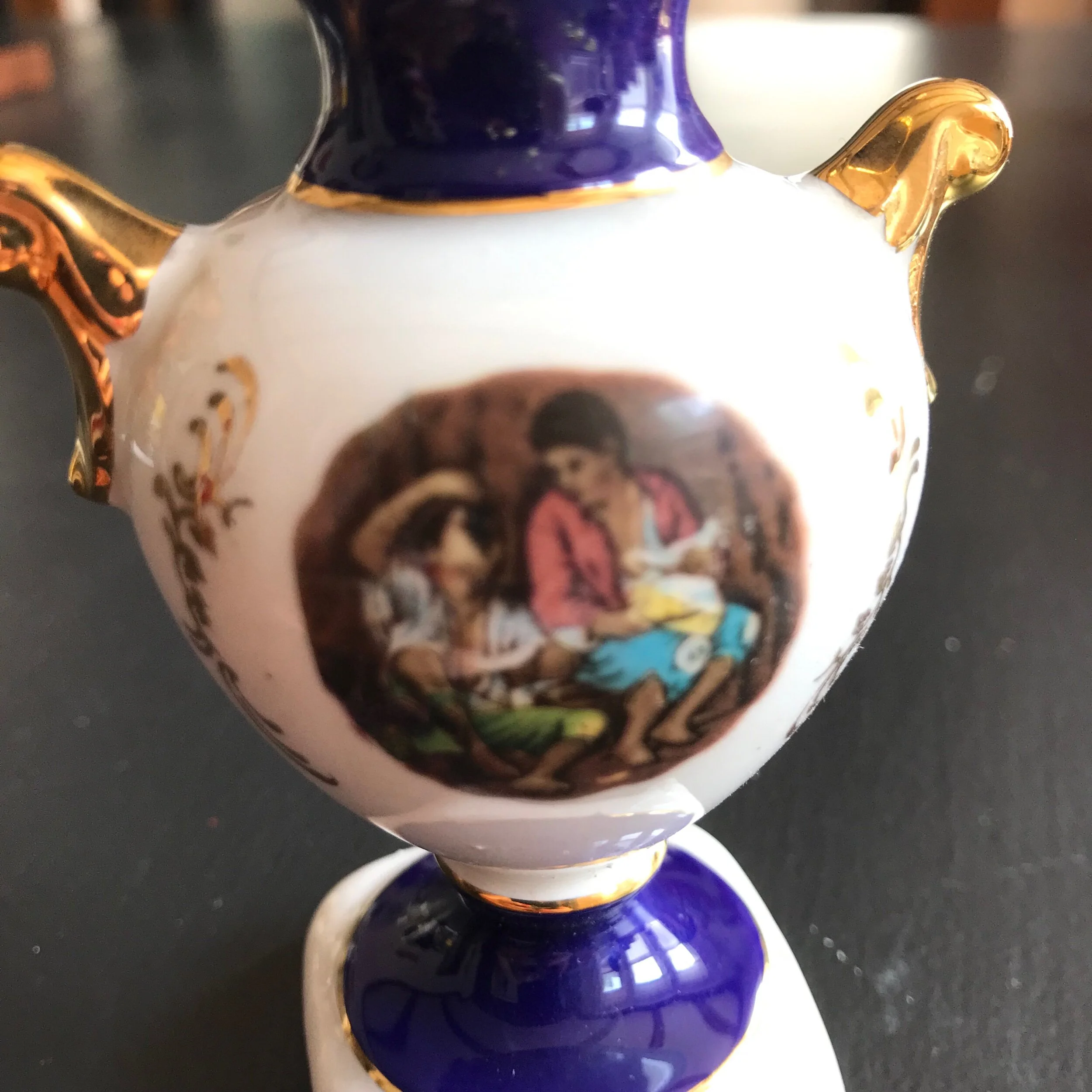 C6523F15-A610-4A77-A294-CAB804090B5C