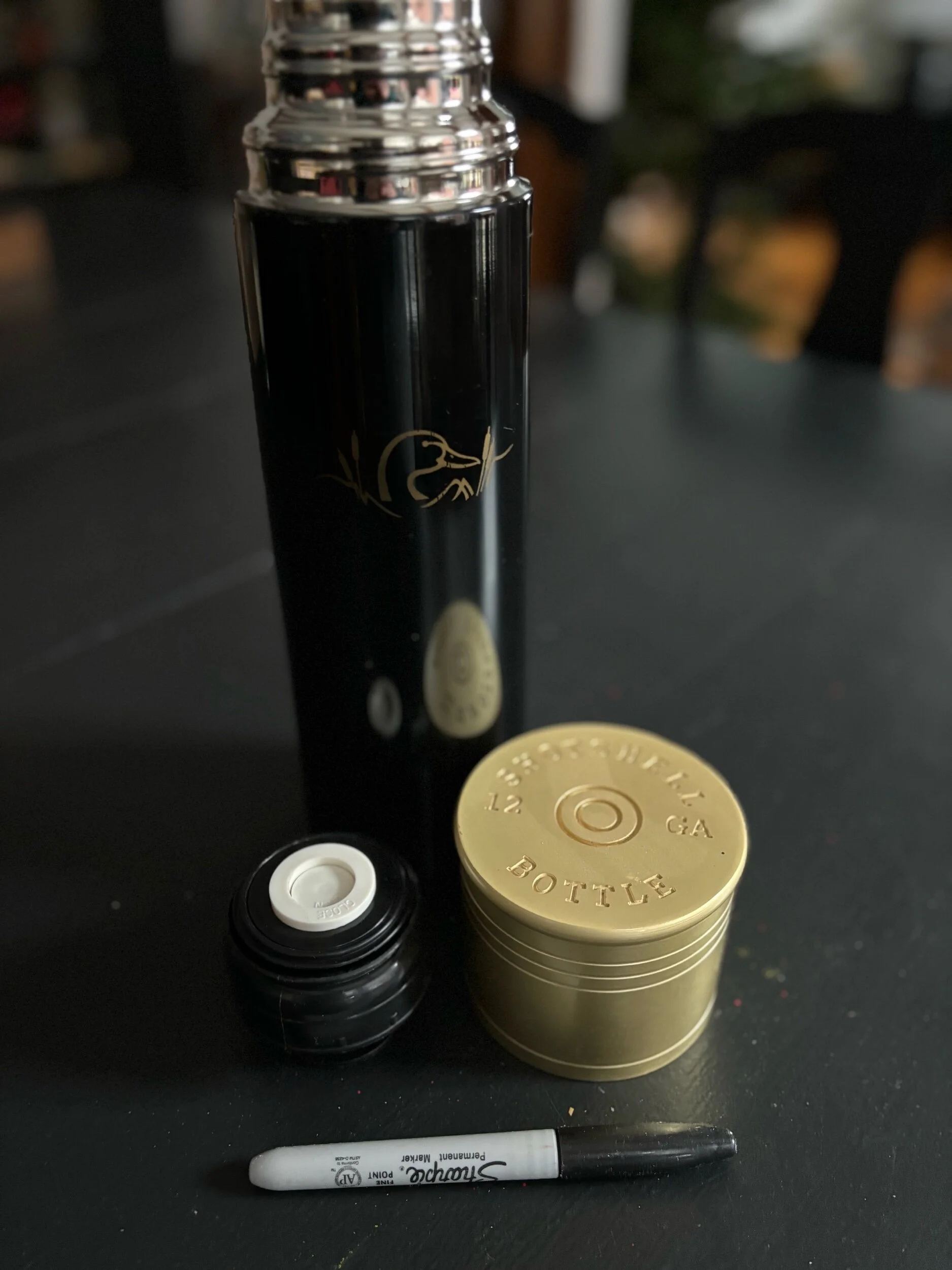 EE00ACE6-5BD5-4E4C-8F28-DB9963E9860C